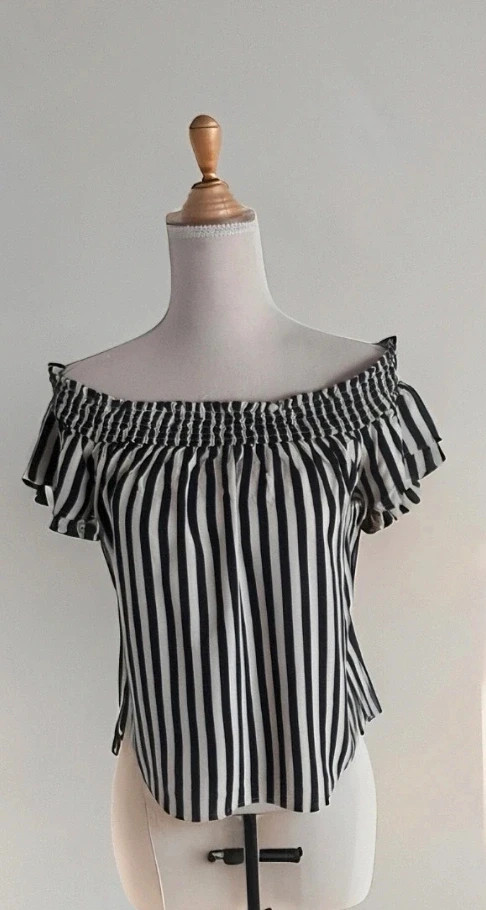 Haut épaules dénudées Pimkie – Beige & Noir – Taille M – Très bon état