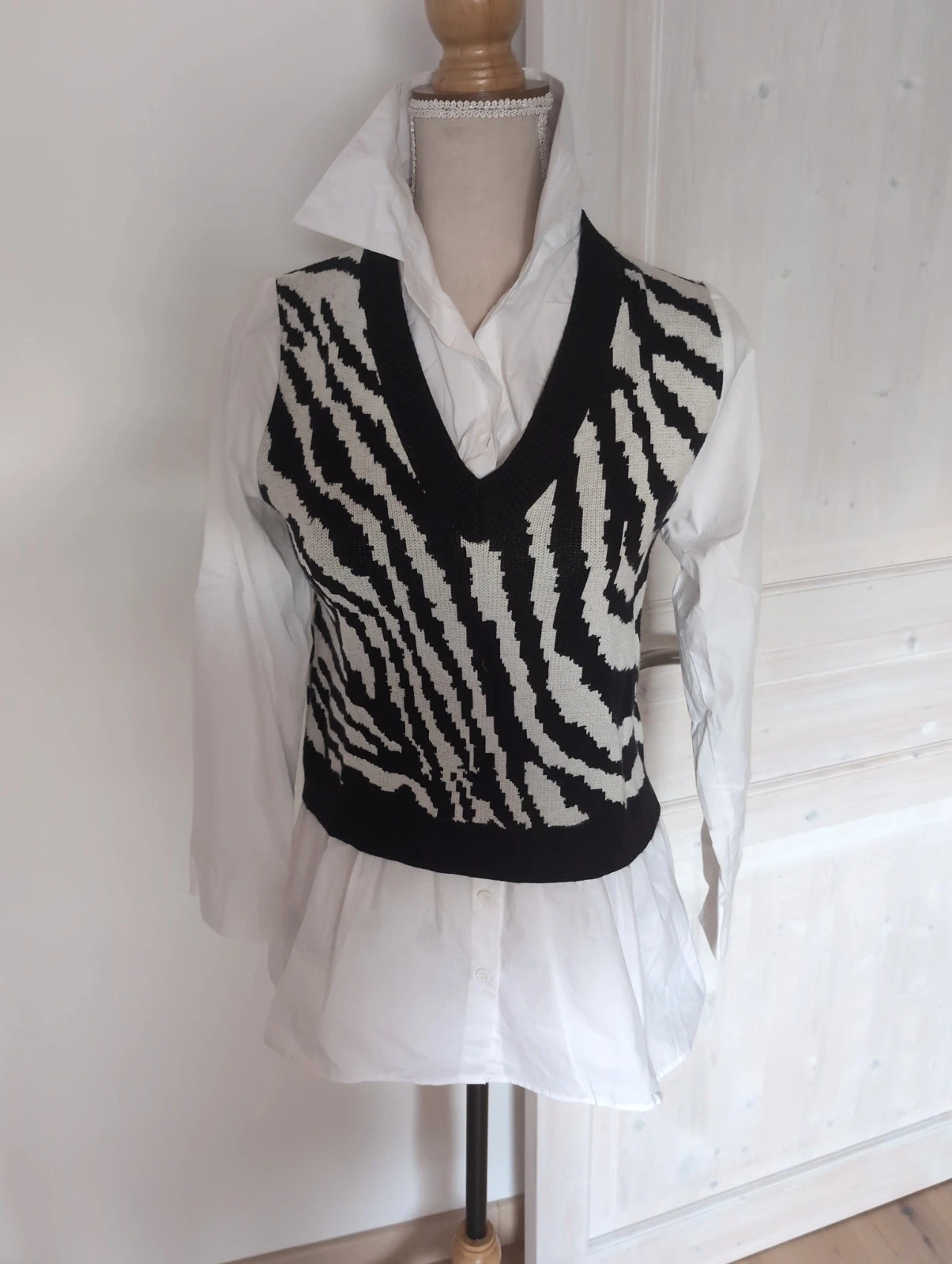 Pull sans manches zèbre chemise blanche femme Tendance chic - Giracoo - Taille M – Giracoo – taille M 2