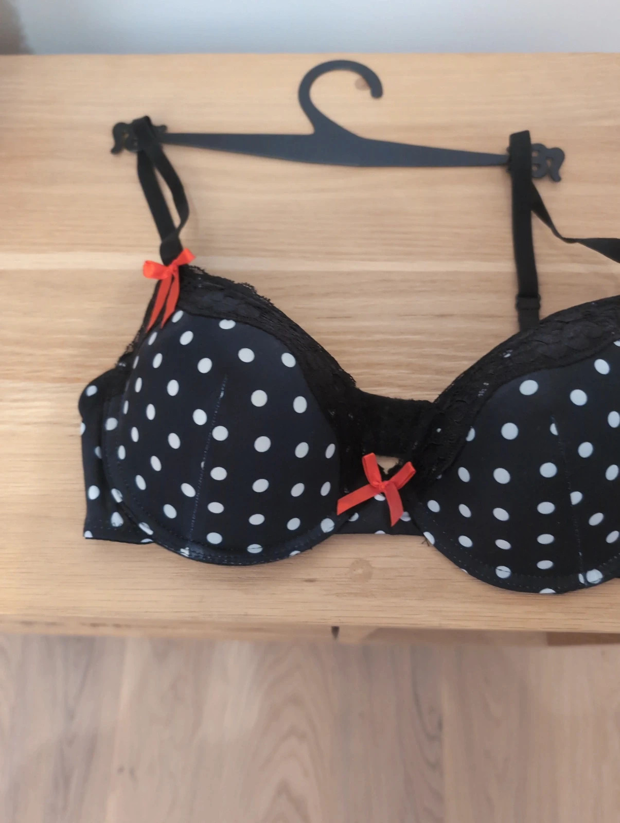 Soutien-gorge Manoukian noir à pois blancs – Taille 90C Lingerie Élégante – Manoukian – taille XL 4