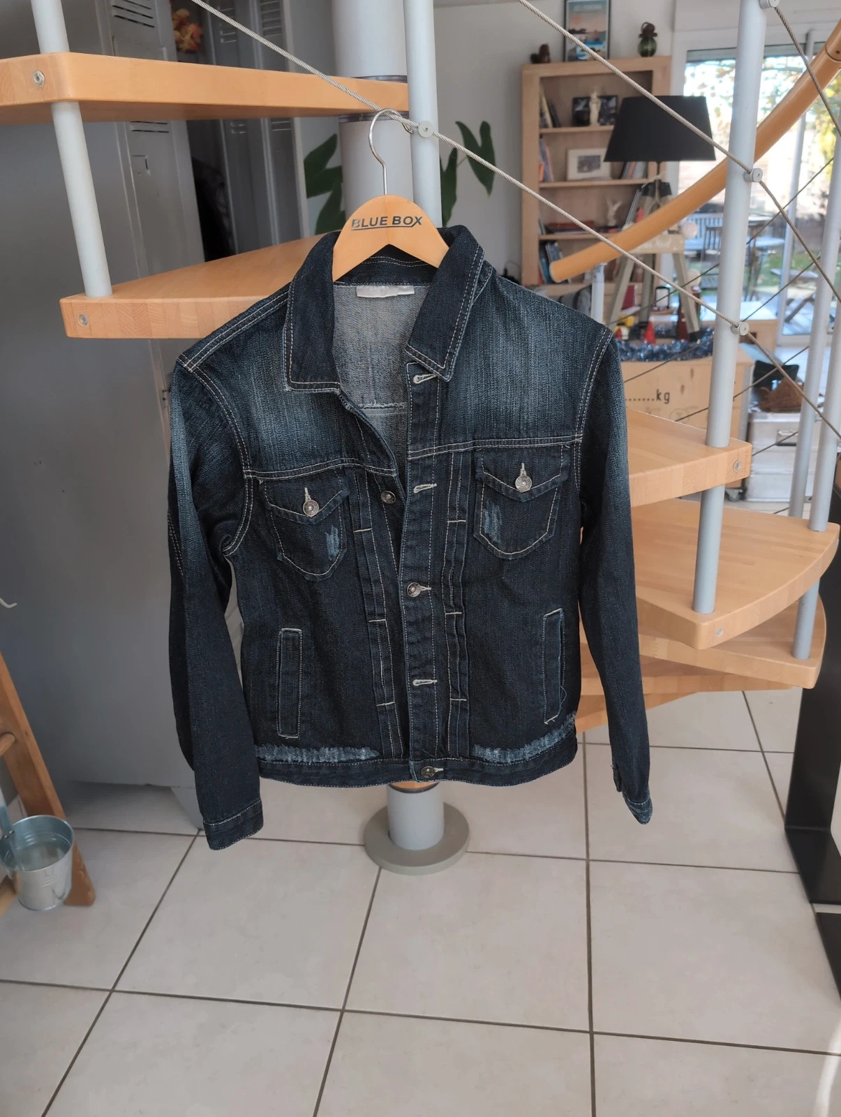 Veste en jean garçon – Kiabi – Taille 12 ans – Comme neuve – Kiabi – taille 12 ans 3