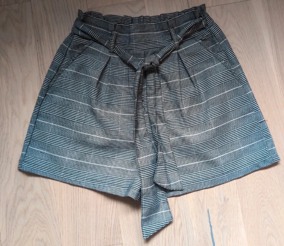 Short à carreaux taille haute Chic et tendance - Taille XS - Style casual chic – Jennyfer – taille XS / 34 / 6 2