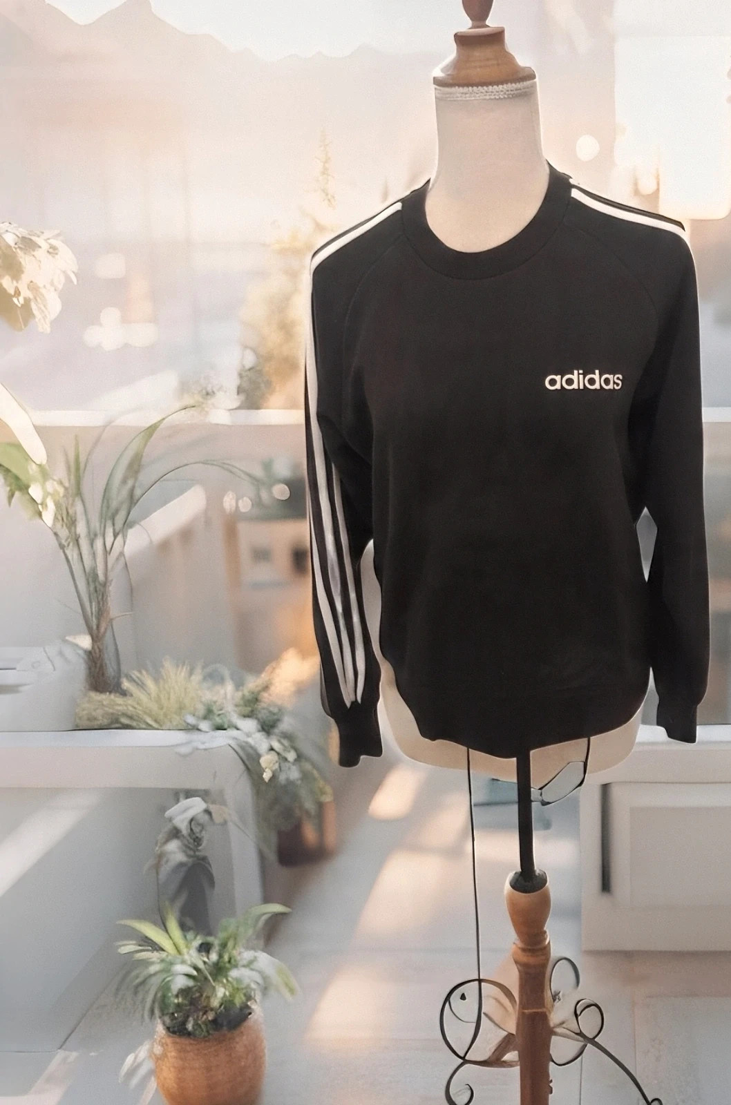 Sweat adidas vintage noir – Bandes blanches – Taille S – Très bon état – adidas – taille S 3