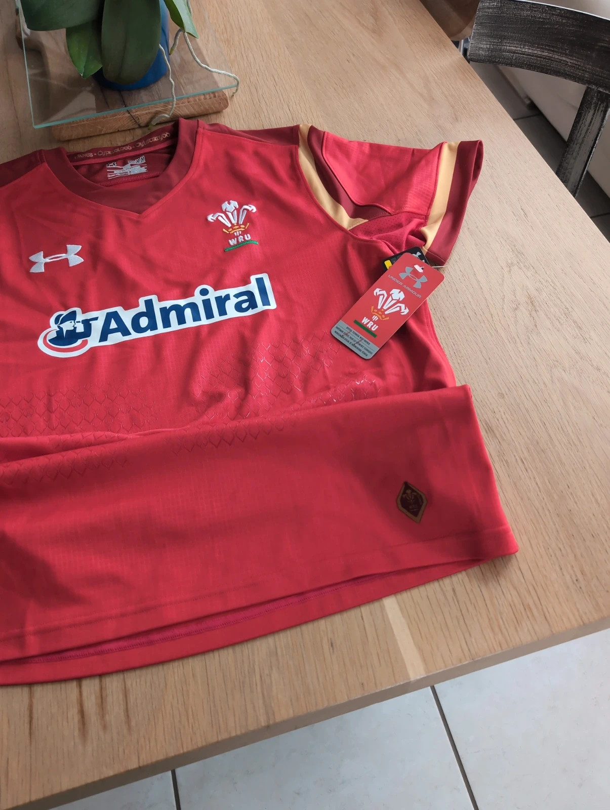 Maillot officiel de rugby Pays de Galles Under Armour – Taille M - Sponsor Admiral – Under Armour – taille M 4