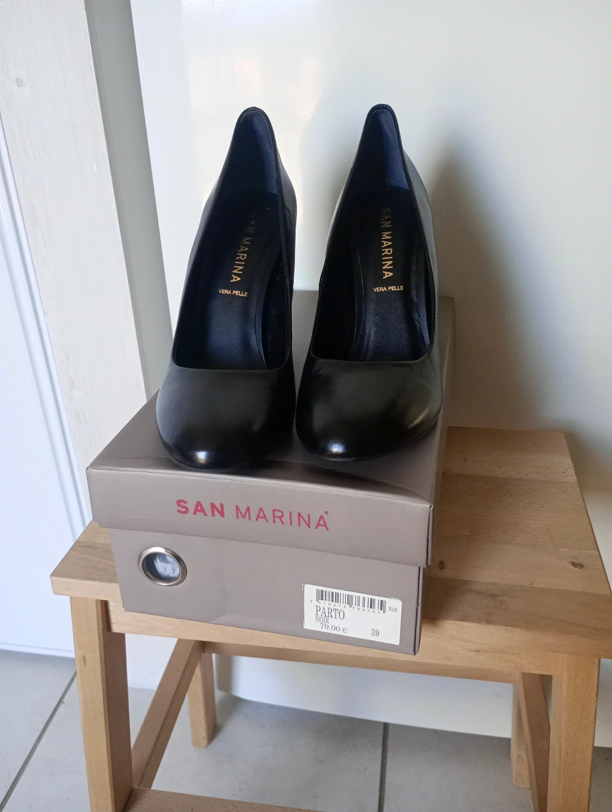 Escarpins noirs San Marina en cuir véritable 39 – Talons hauts épais – Élégants & Confortables