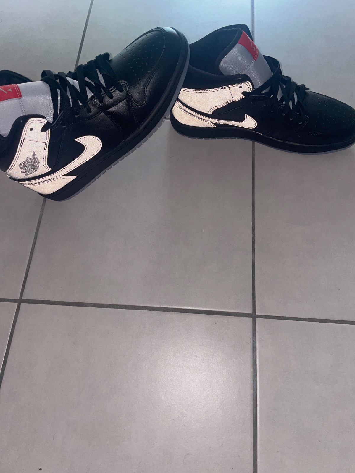 Paire de chaussure Nike (noir , bleu , blanc ) – Nike – taille EU 44 8