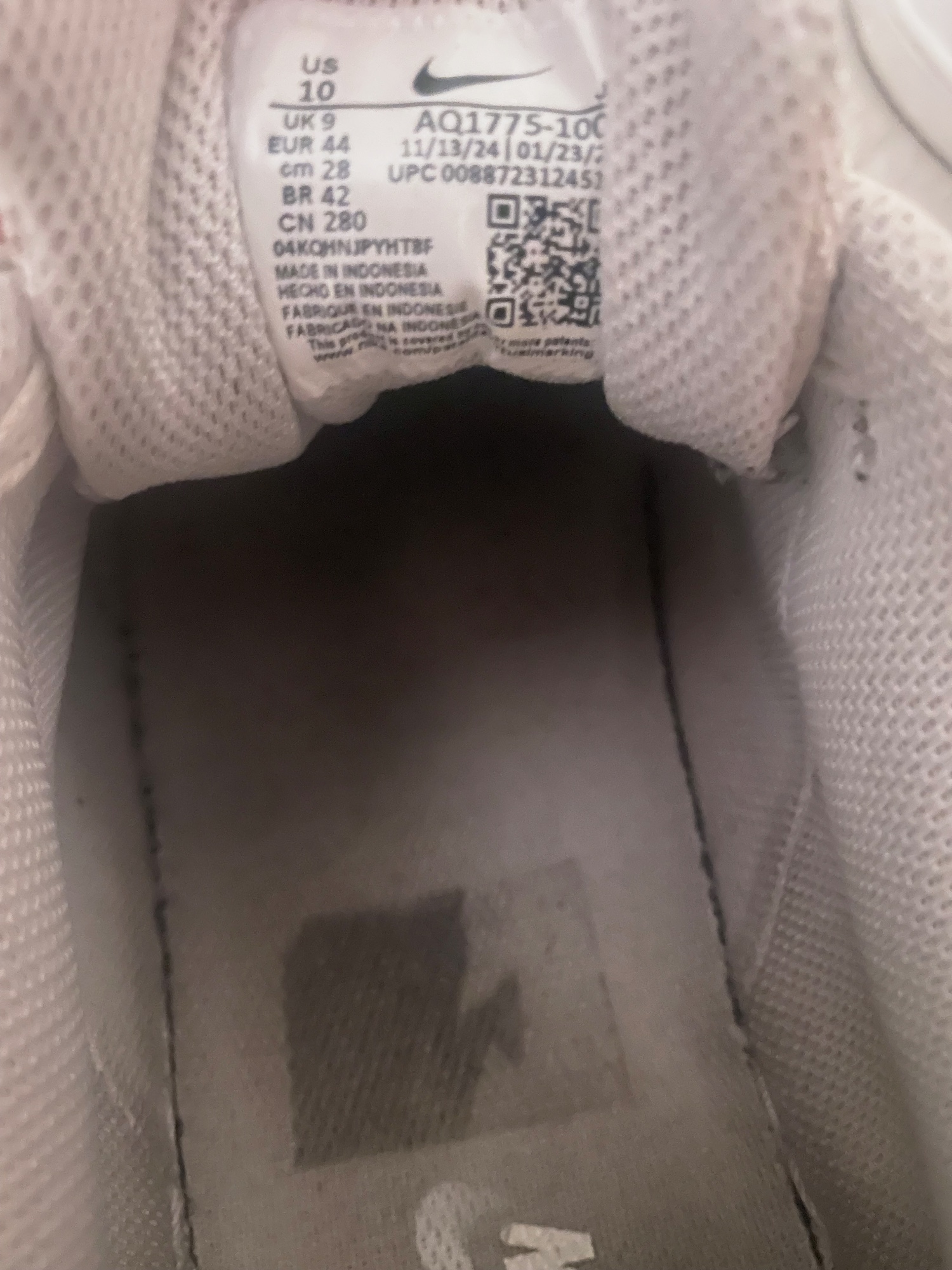 Baskets Nike Ebernon Low blanches pointure 44 – Nike – taille EU 42 2