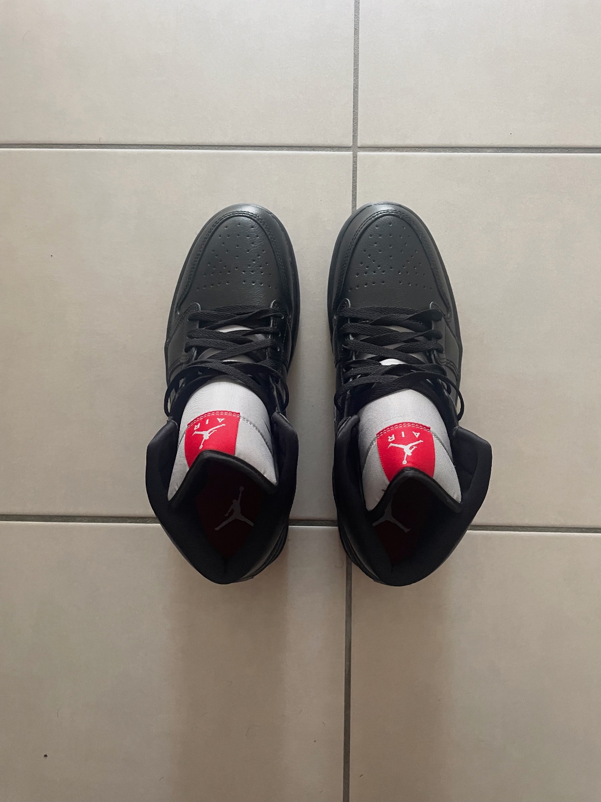Paire de chaussure Nike (noir , bleu , blanc ) – Nike – taille EU 44 5