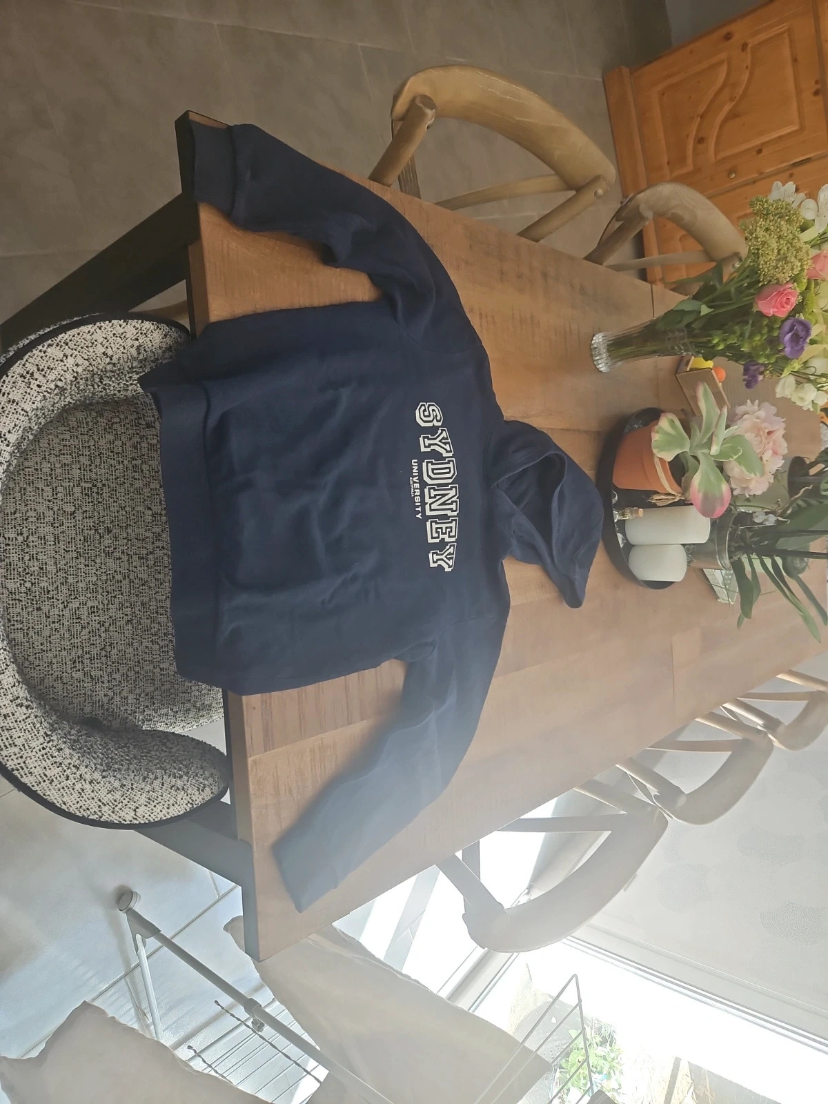 Sweat à capuche bleu marine Kiabi – Kiabi – taille 12 ans / 152 cm 2