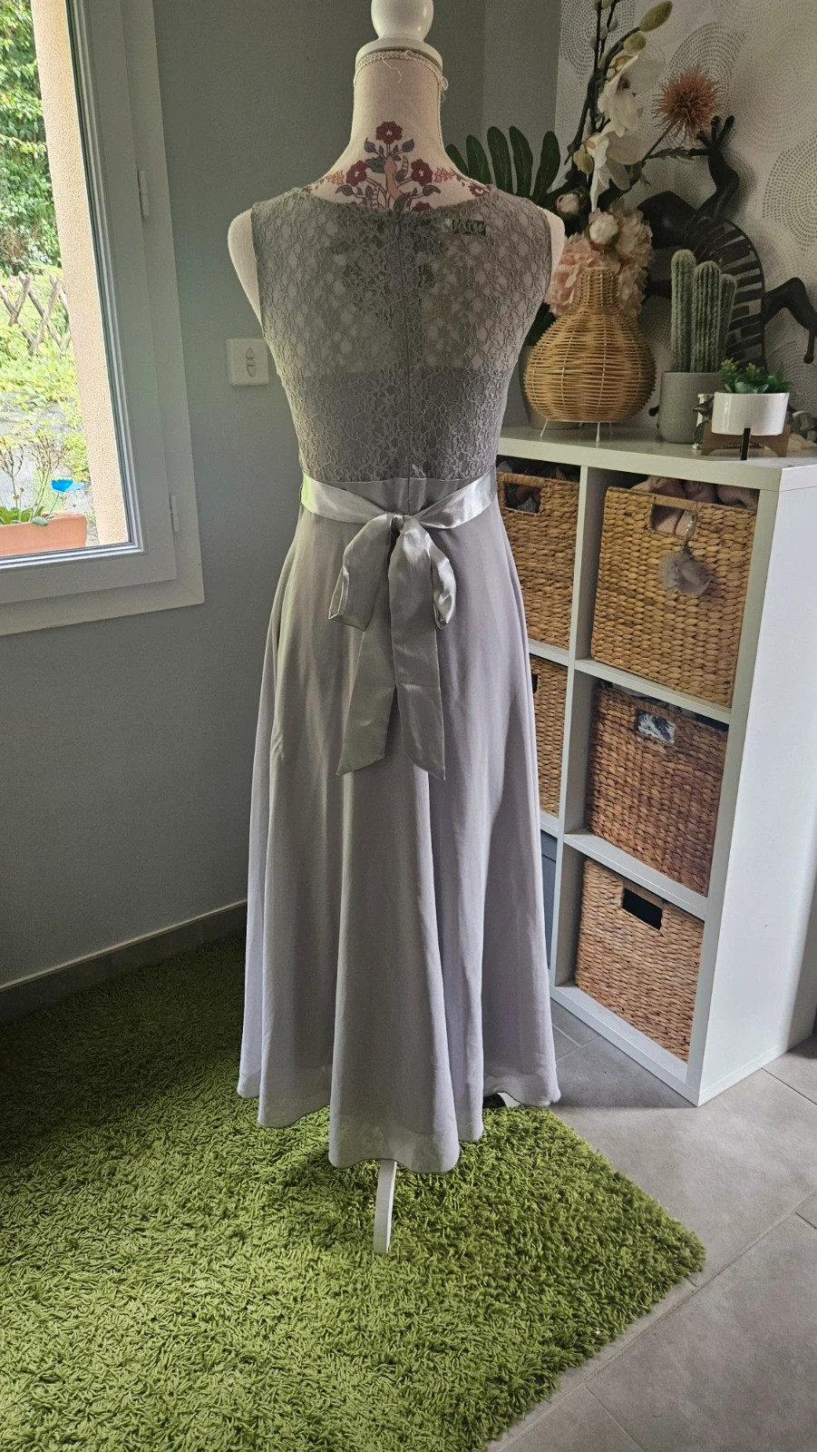 Robe cérémonie grise avec bustier dentelle – iEFiEL – taille 14 ans / 164 cm 4