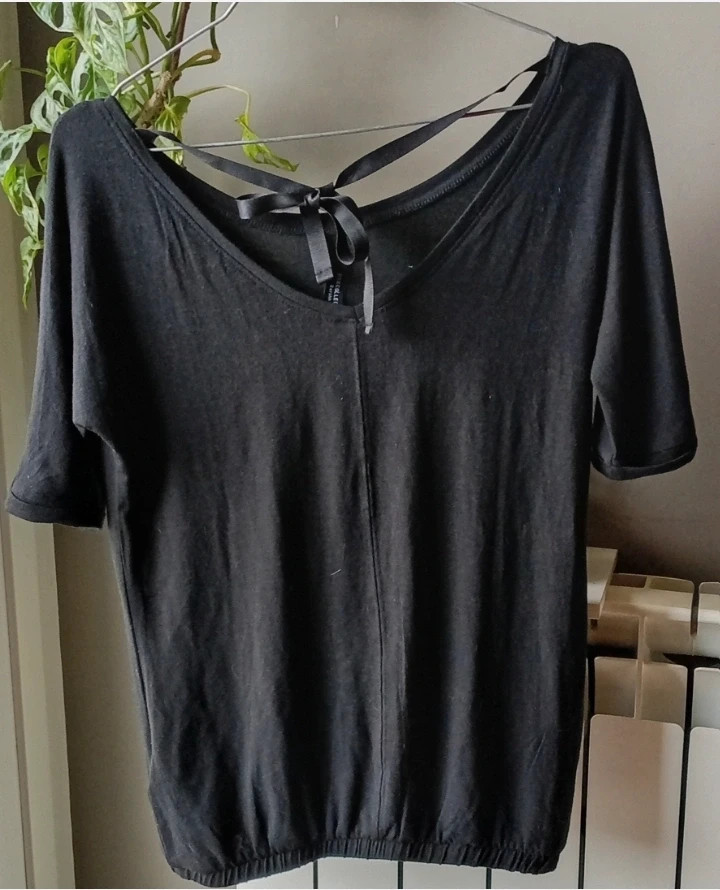 Camiseta Bershka negra lazo espalda talla s t-shirt back bow S – Bershka – taille S / 36 / 8