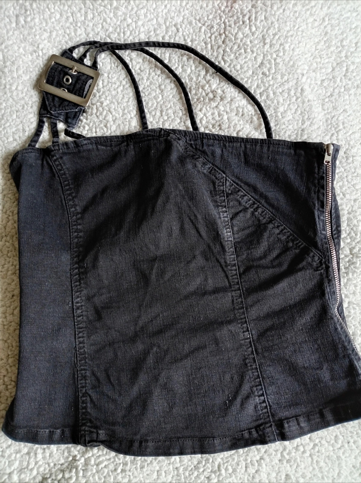 Top denim asimetrico hebilla Y2K corsé ajustado Grunge Noir Size S – Bershka – taille S / 36 / 8