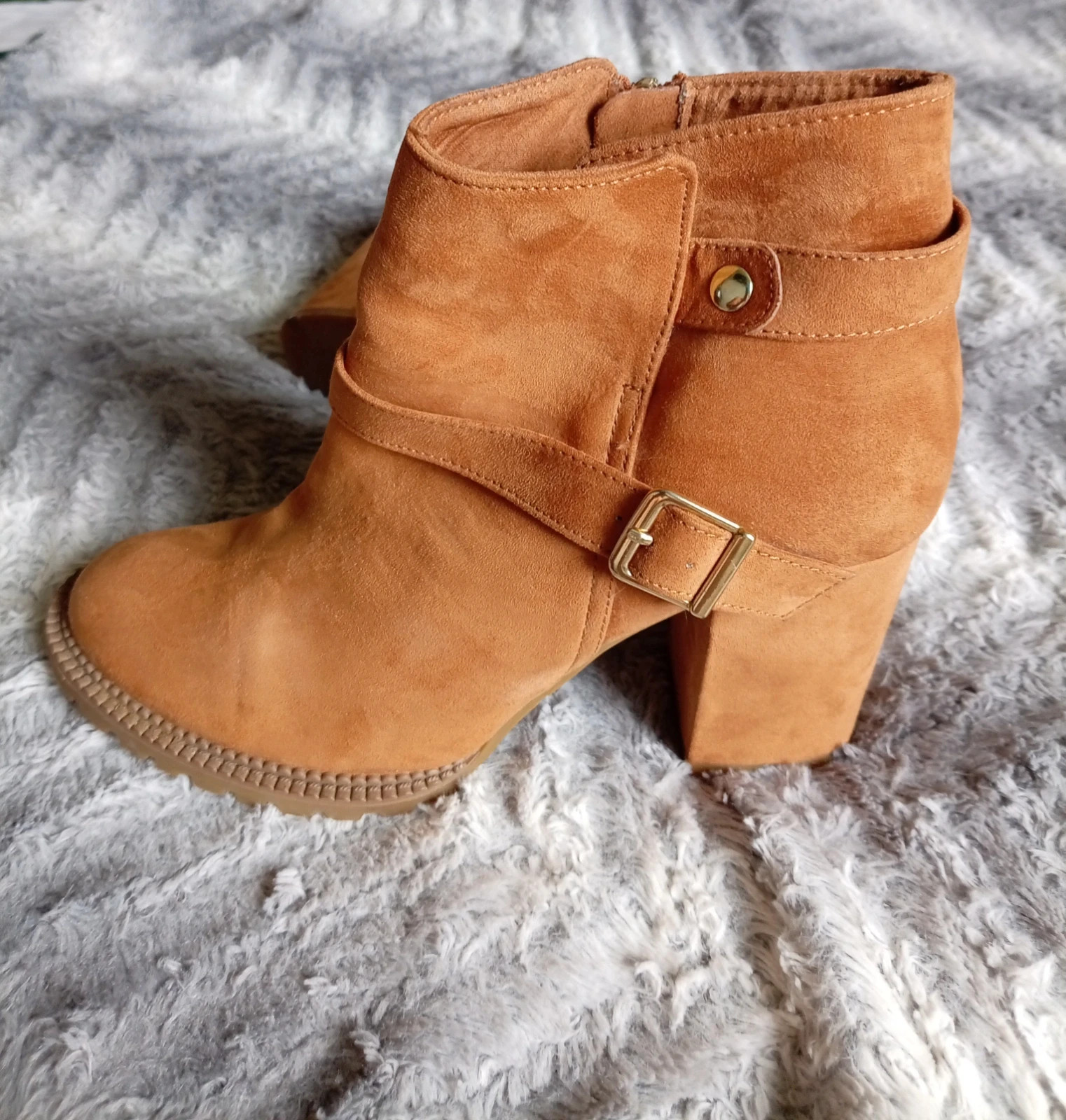 Botines tacon ancho ante boho cowboy casual Bershka camel tan talla 39 – Bershka – taille 39 2