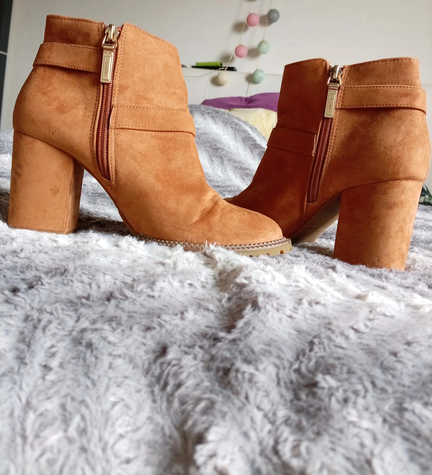 Botines tacon ancho ante boho cowboy casual Bershka camel tan talla 39 – Bershka – taille 39 3