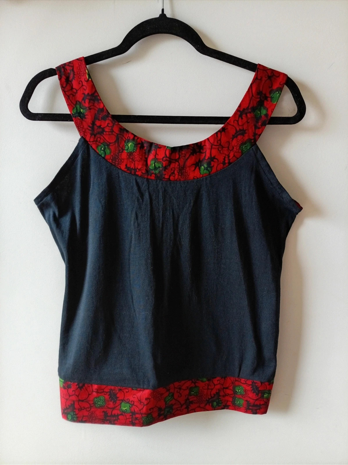 Top tirantes senegal estampado etnico afro wax negro rojo Talla S M – made in Sénégal – taille M / 38 / 10 2