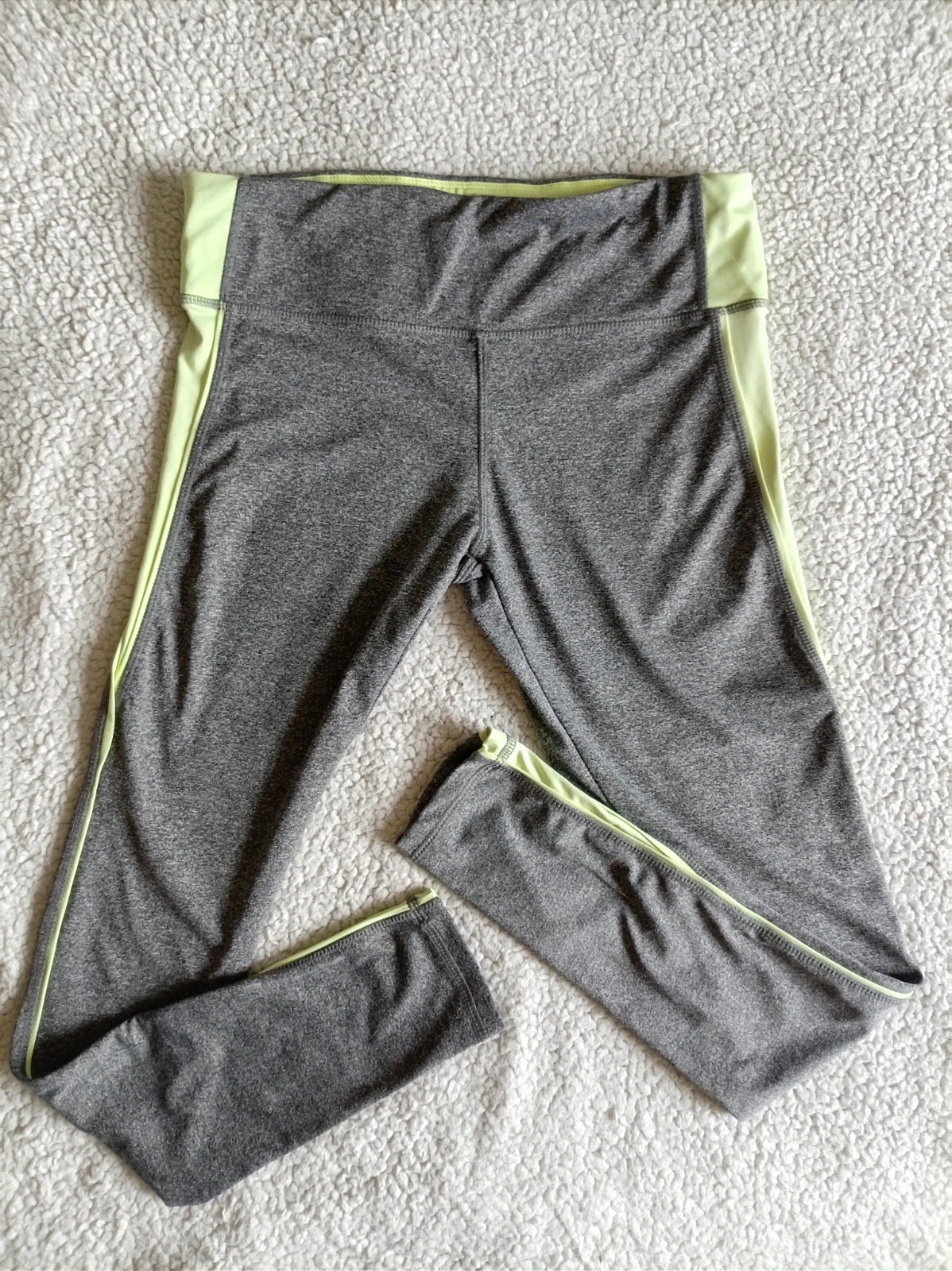 Leggings workout running gris verde fluor suave menta talla L 40
