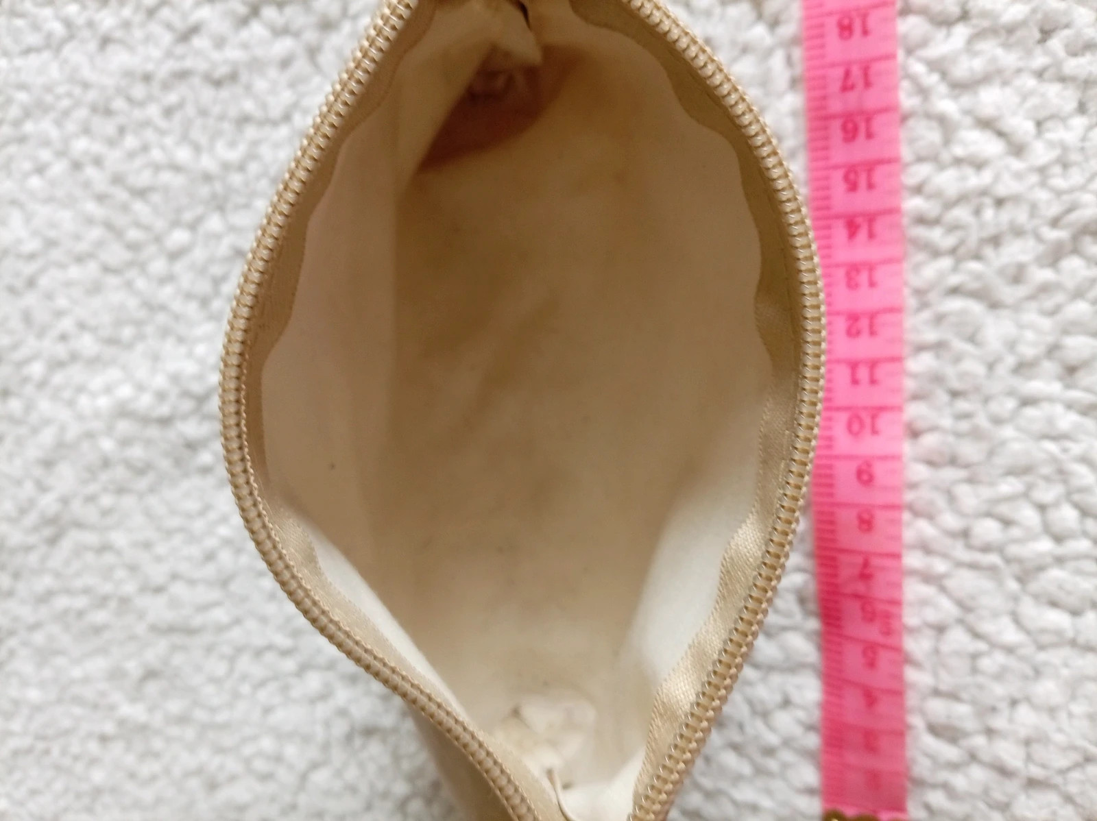 Neceser L Oreal Professionnel Paris gold makeup bag Talla Unica – L'Oréal 2