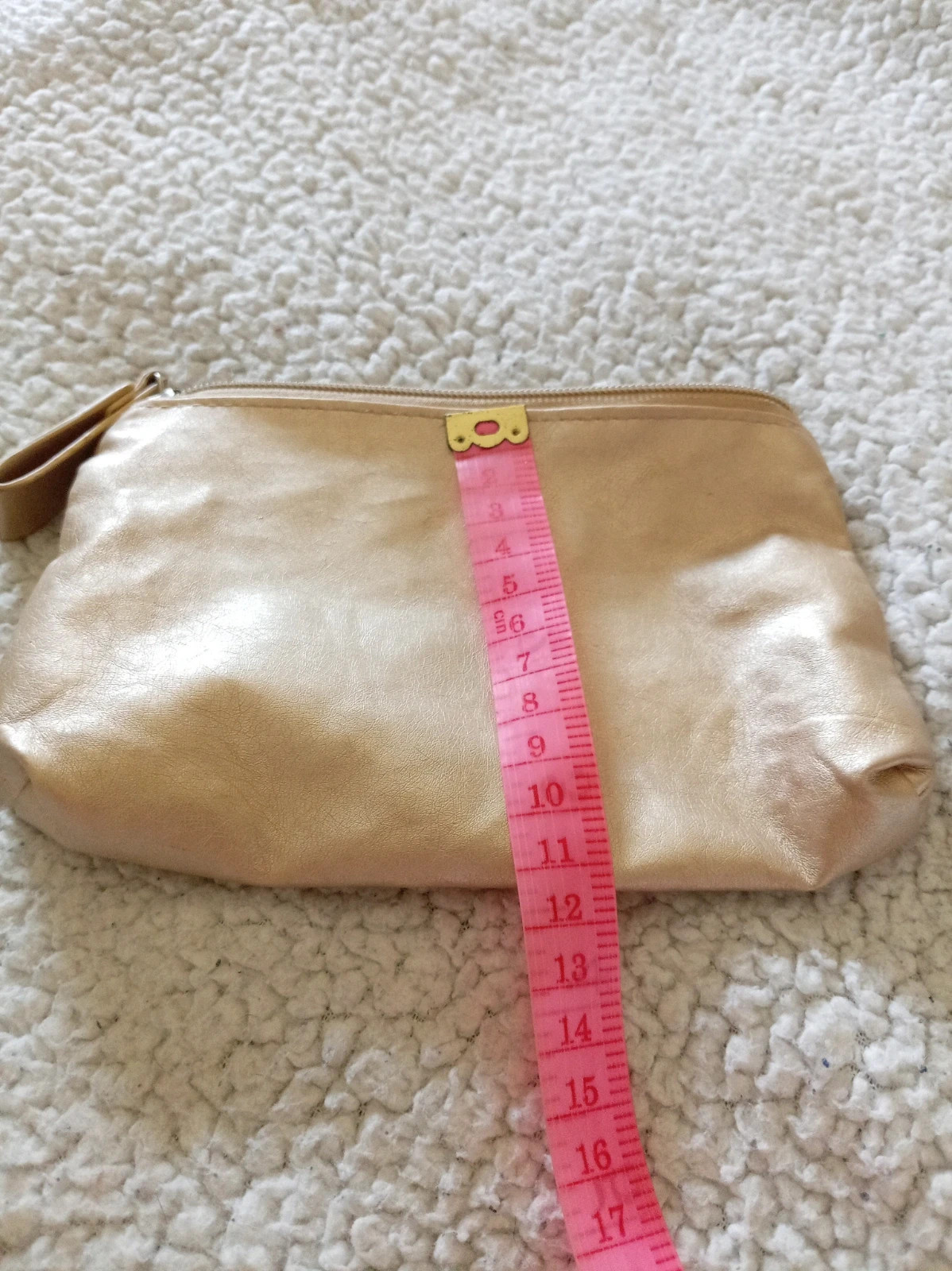Neceser L Oreal Professionnel Paris gold makeup bag Talla Unica – L'Oréal 3