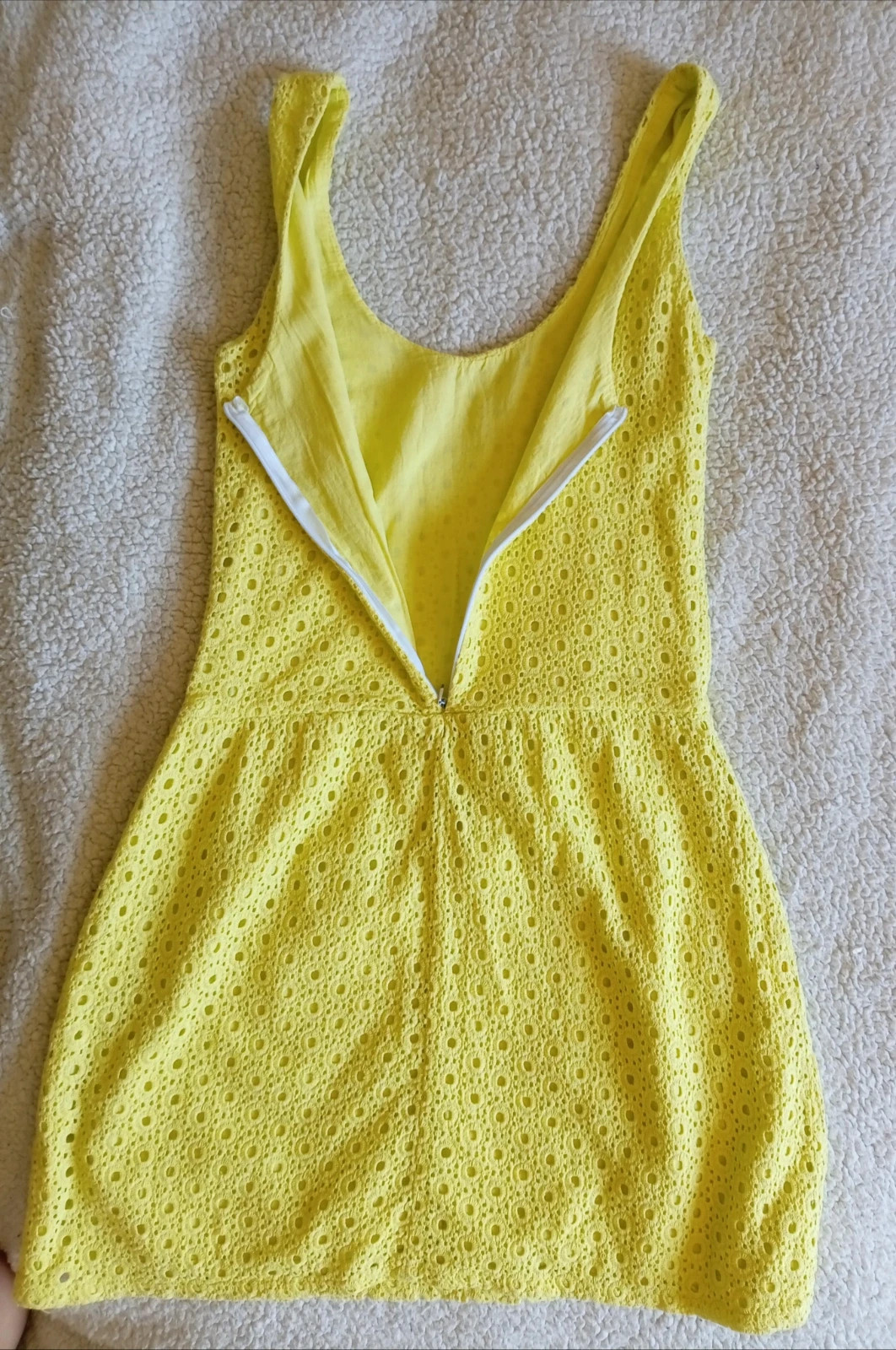 Vestido corto encaje bordado ingles amarillo lima Robe broderie anglaise Lime yellow dress S – Made In Spain – taille S / 36 / 8 2