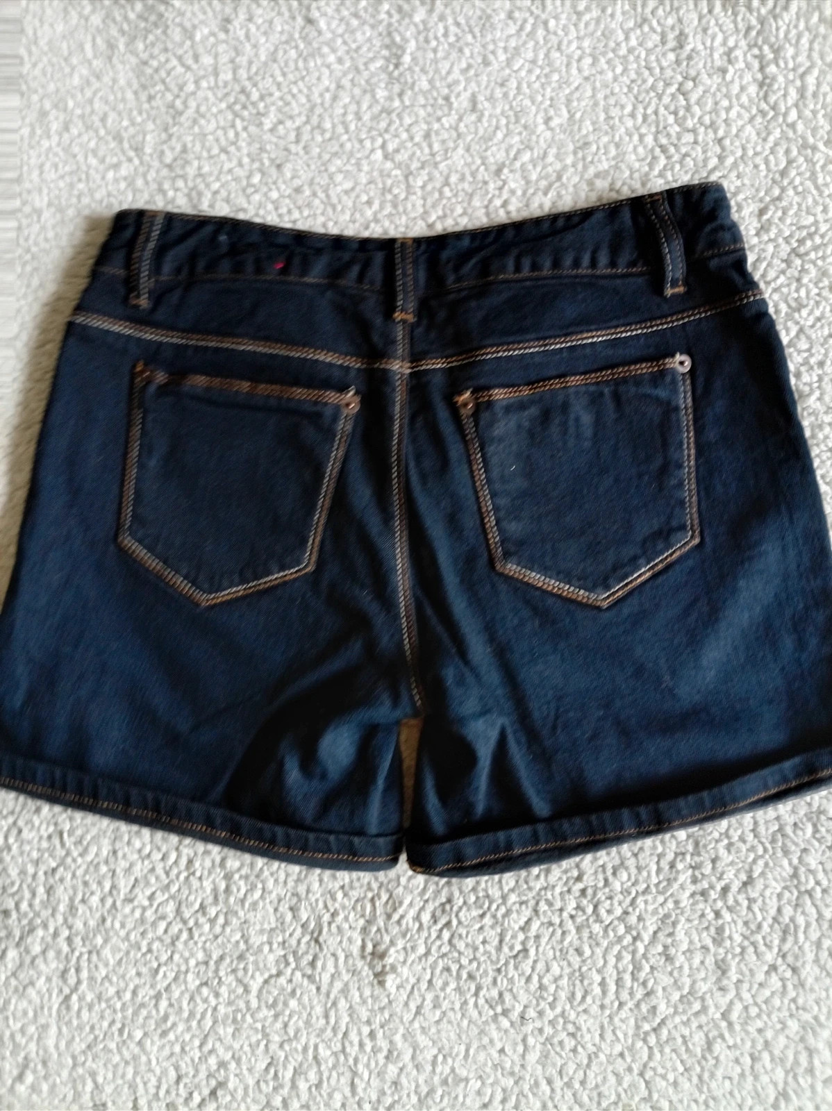 Shorts vaqueros oscuros talla 38 M Woman denim shorts basic Kiabi – Kiabi – taille M / 38 / 10 2