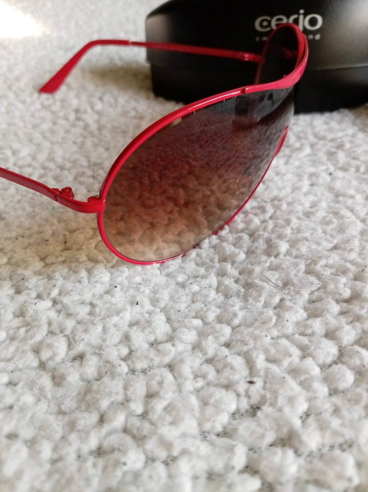 Gafas de sol Cerjo Switzerland vintage sunglasses red Y2K Unisex aviator shield One Size – Cerjo 3