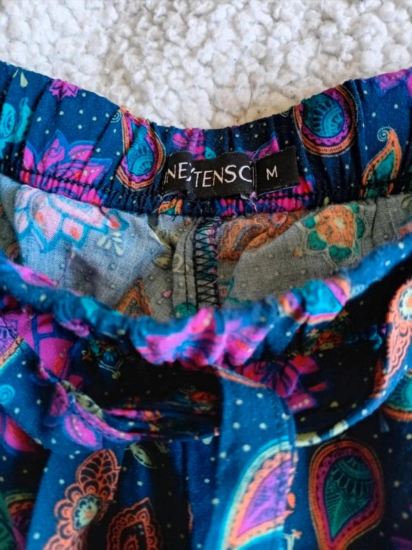 Shorts boho paisley floral azul marino rosa talle M summer indie beach – In Extenso – taille M / 38 / 10 3