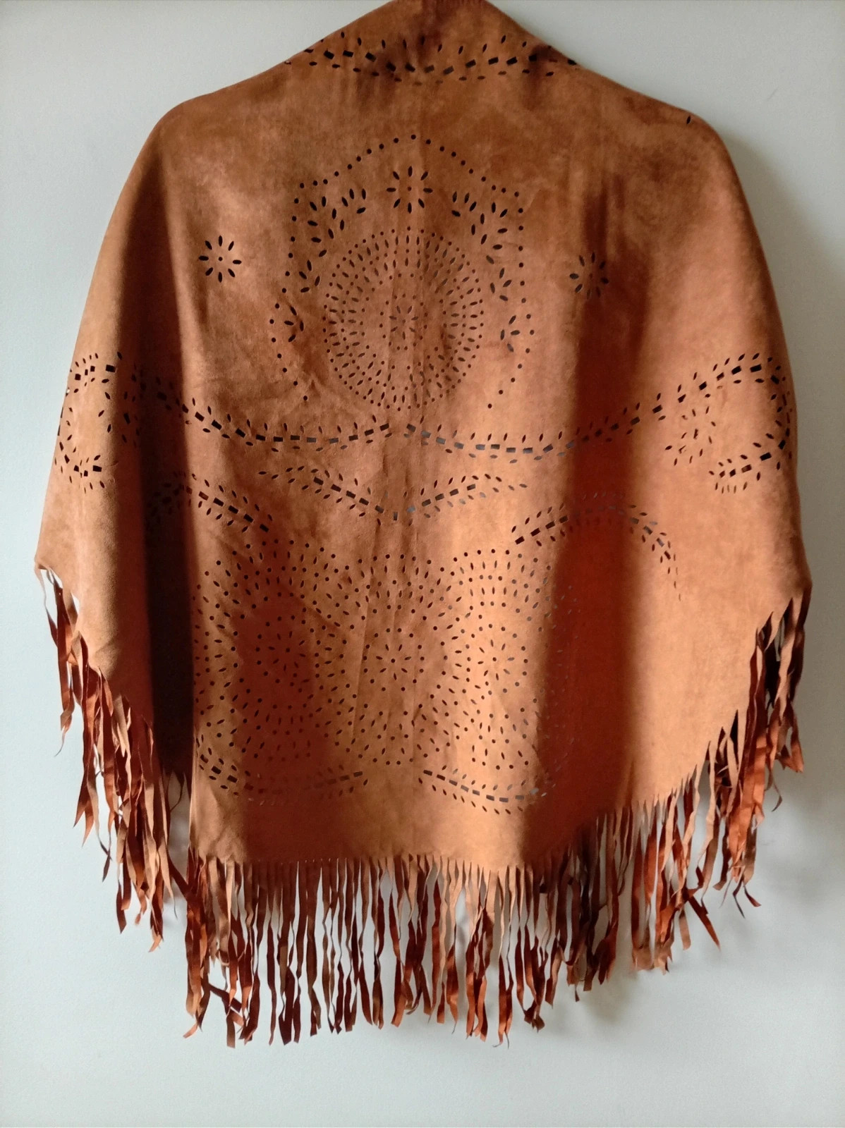 Chal poncho antelina marrón flecos troquelado Boho Vintage – Vintage – taille Taille unique