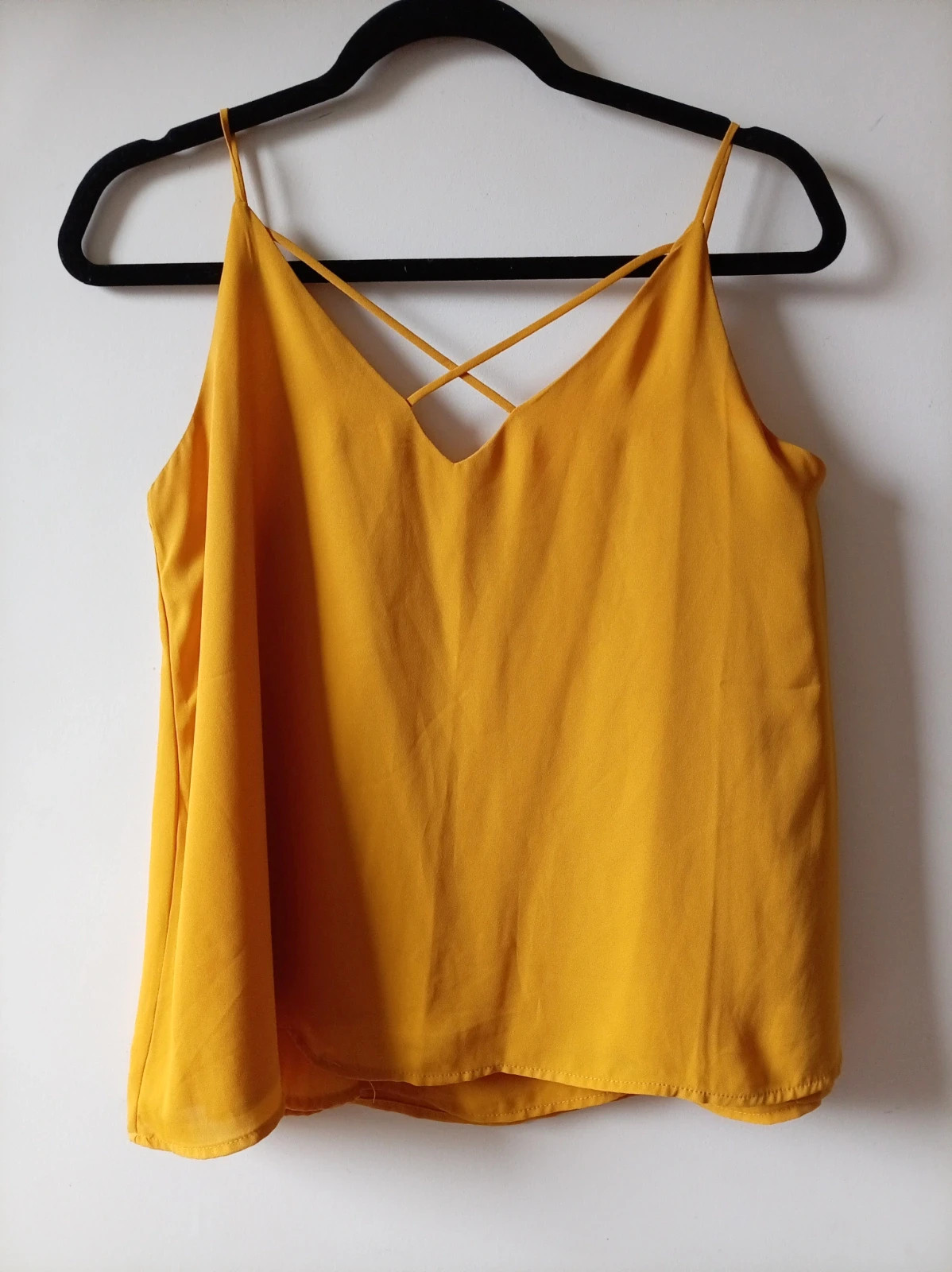 Top Tirantes amarillo Mostaza strappy crossover Top Talla L Pimkie