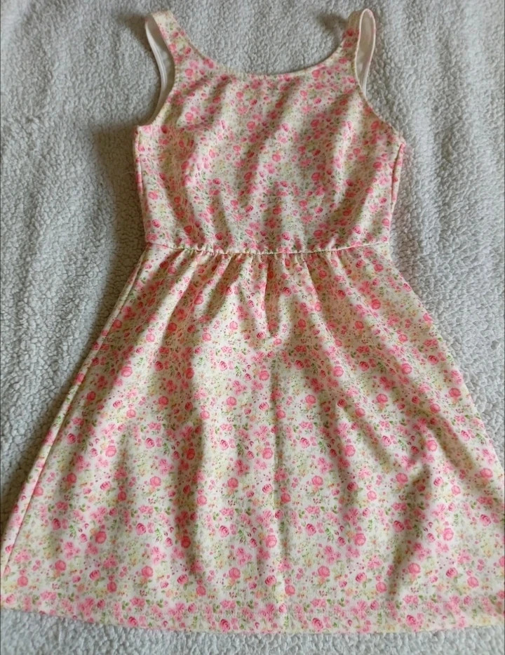 Vestido Bershka M floral flores rosa summer dress boho – Bershka – taille M / 38 / 10 5