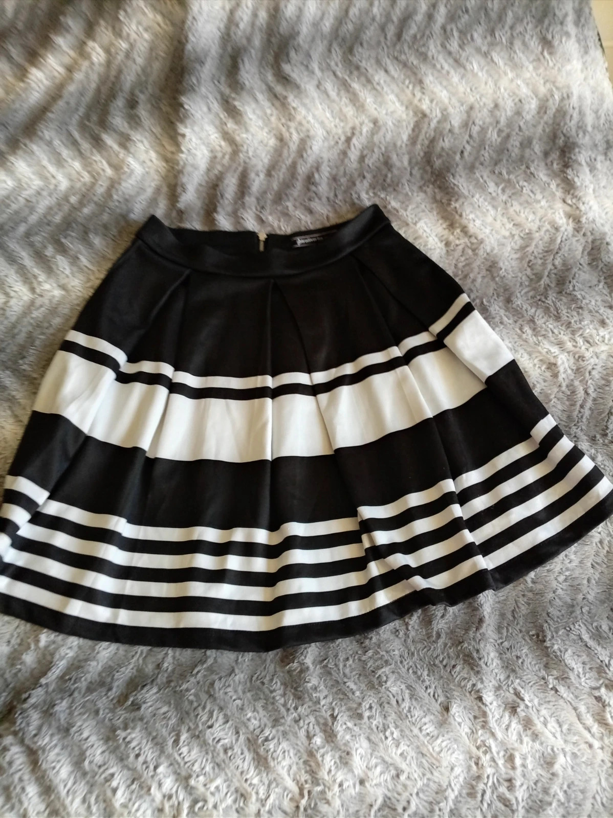 Falda Skater Stradivarius Talla S | Black & White Striped Mini skirt preppy coquette – Stradivarius – taille S / 36 / 8