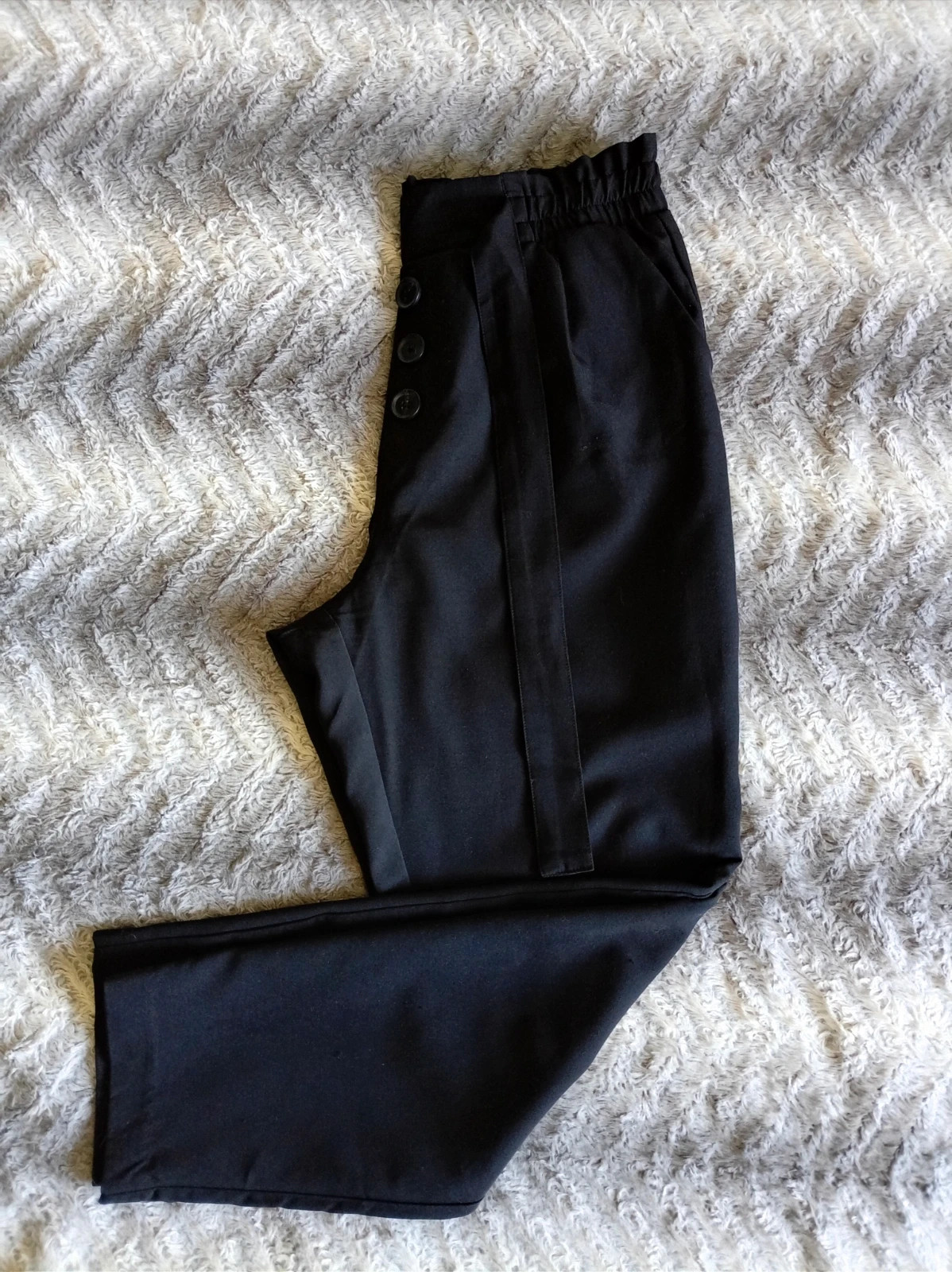 Pantalón Stradivarius Paperbag negro satiné / Black elastic high waist trouser L – Stradivarius – taille L / 40 / 12 4