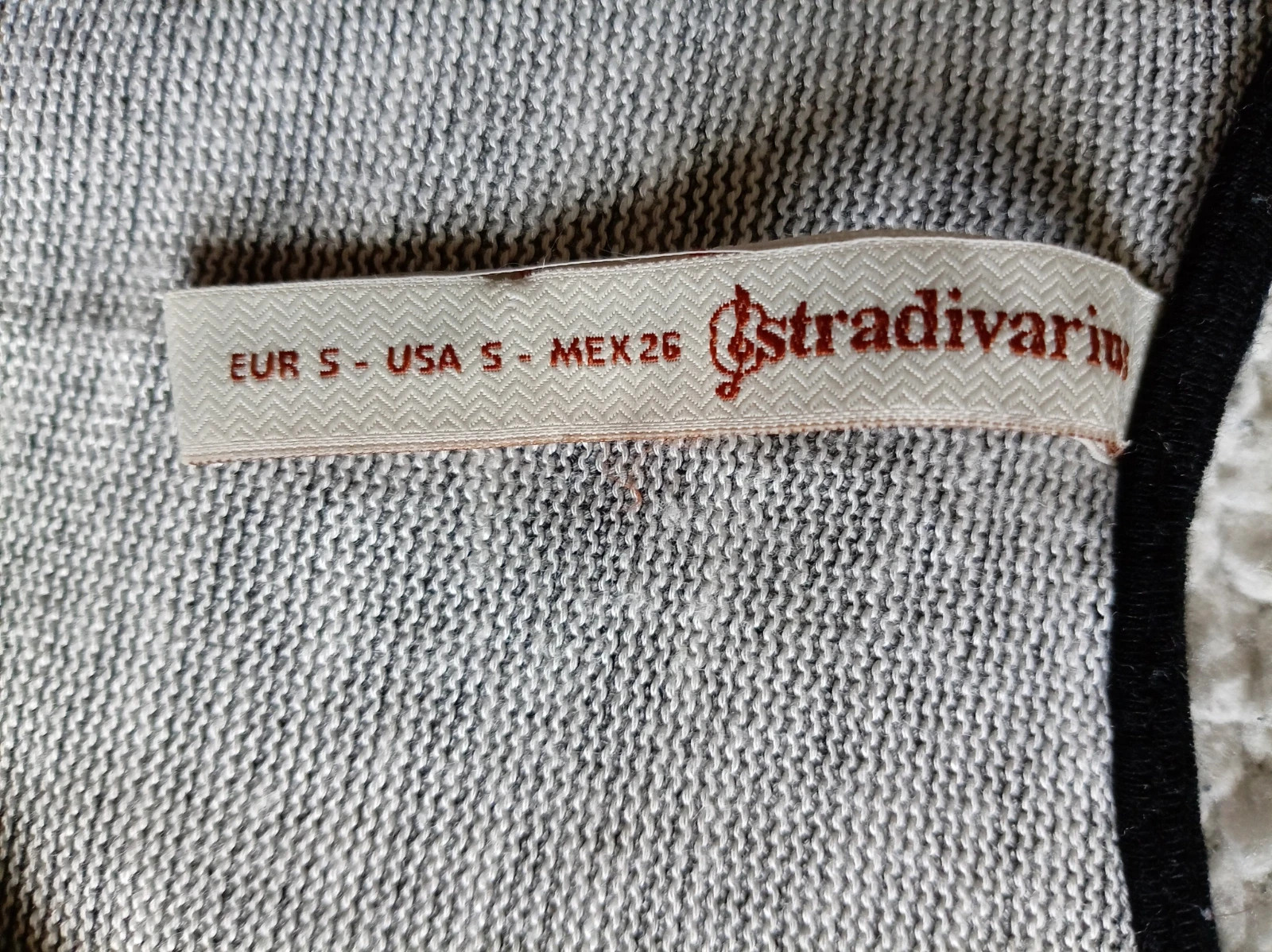 Stradivarius Love Rock Tank Top Grey S / Gris Débardeur S – Stradivarius – taille S / 36 / 8 4