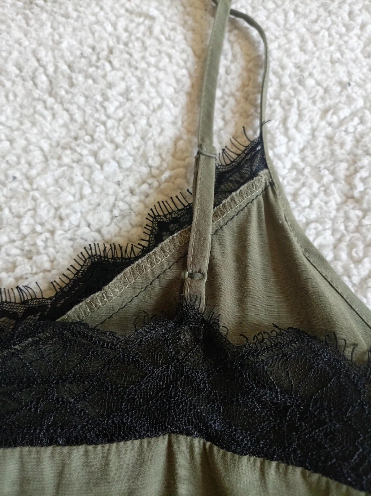 Top Lencero Verde Caqui Satin Tank Top Lace Dentelle talla M – Pinkie – taille M / 38 / 10 4