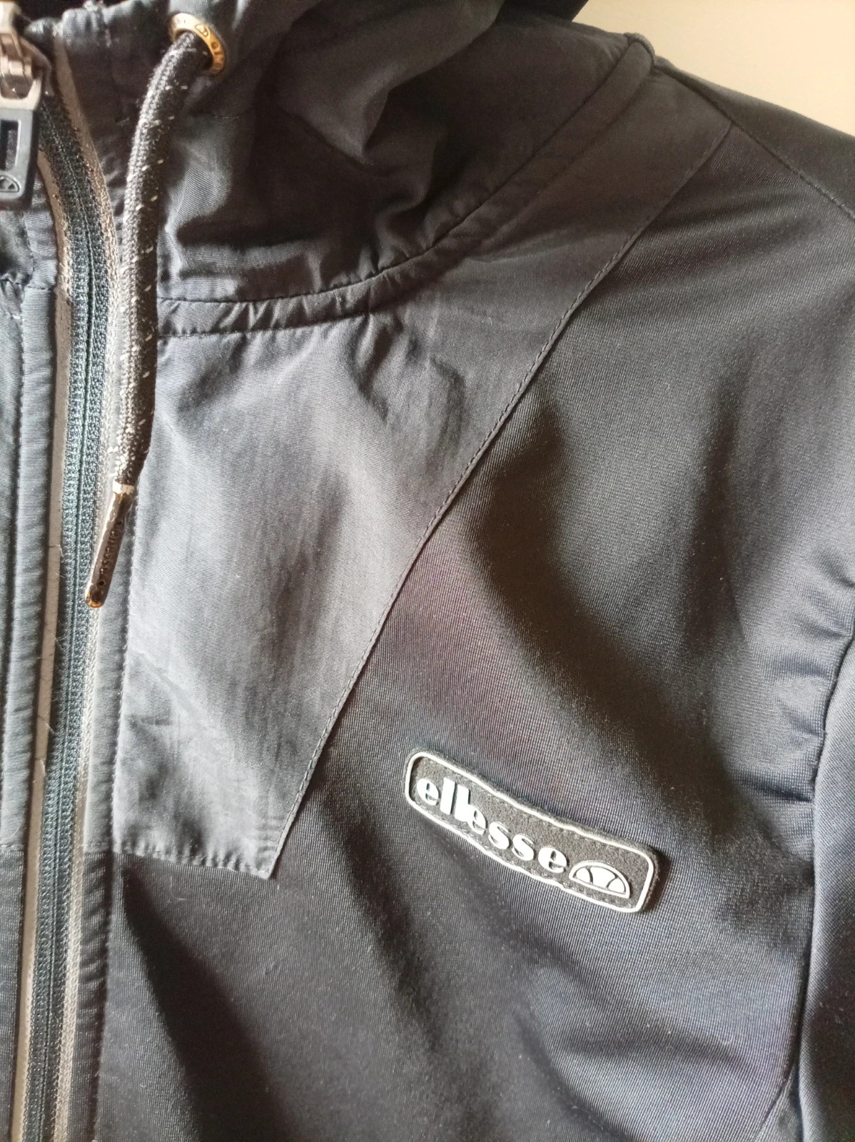 Chaqueta Ellesse Negra Unisex con Capucha (XS) – Ellesse – taille XS 3