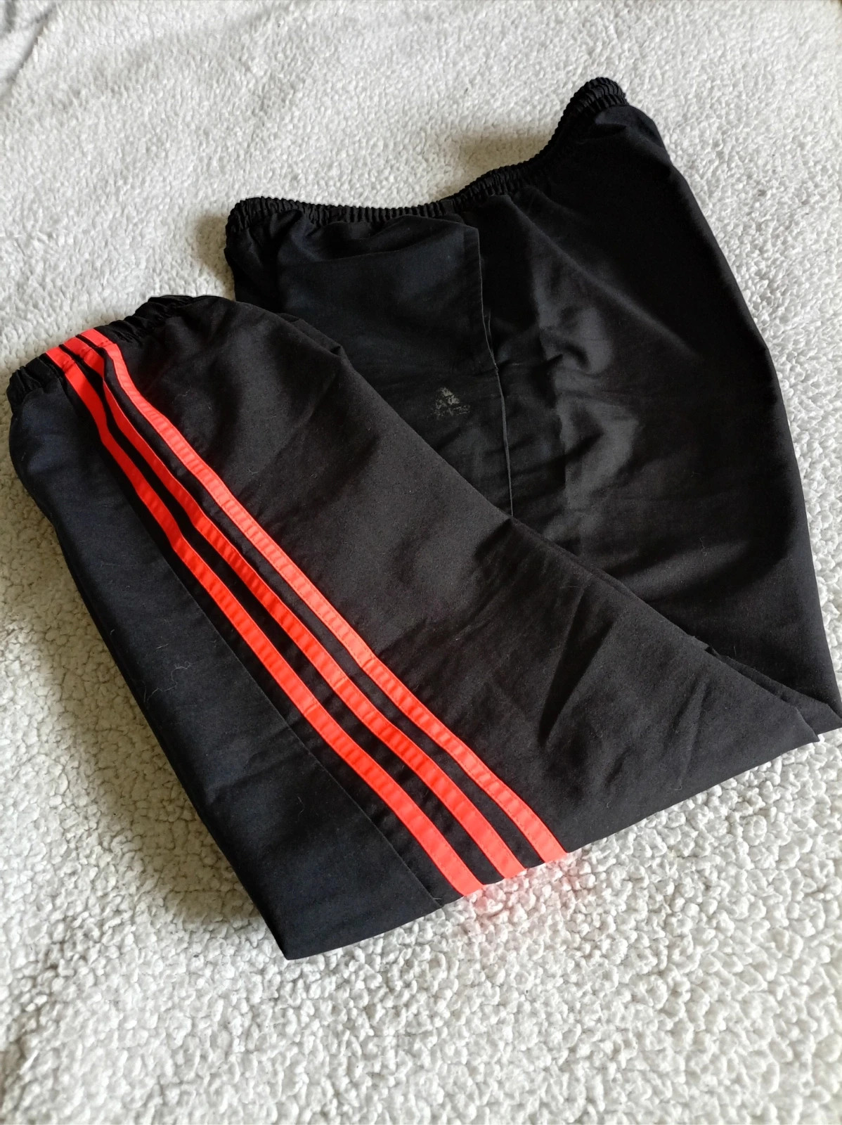 Pantalón Chándal Adidas Vintage - negro / Bandas Naranjas - Forro Rejilla Talla 164 S – adidas – taille 14 ans / 164 cm