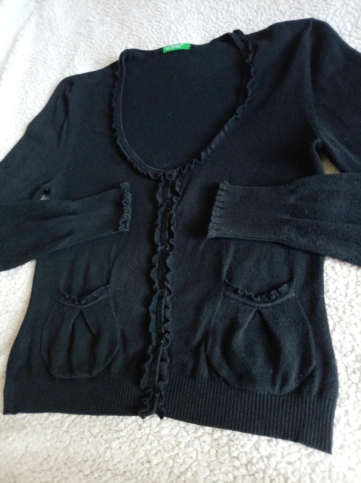 Cárdigan negro de United Colors of Benetton con volantes - Talla S/M – United Colors of Benetton – taille S / 36 / 8 4