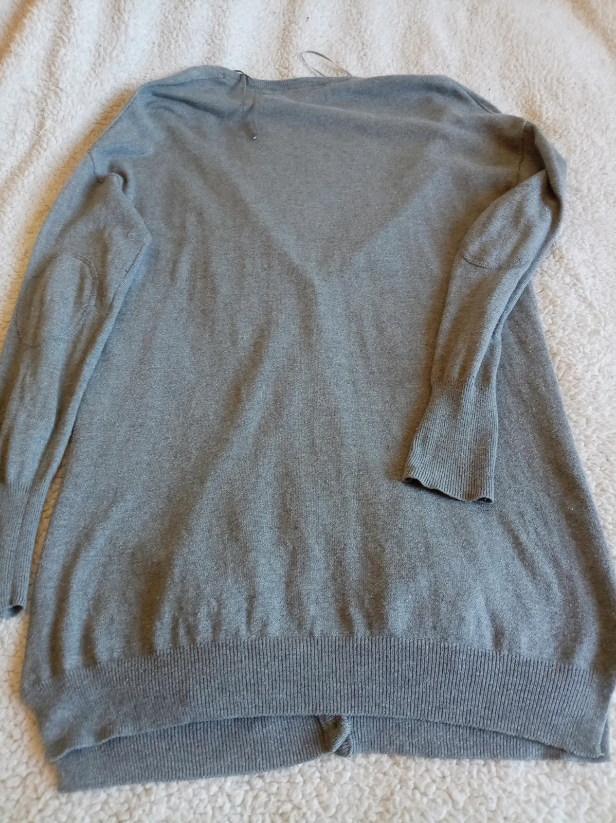Rebeca larga gris Bershka con coderas talla M – Bershka – taille M / 38 / 10 5