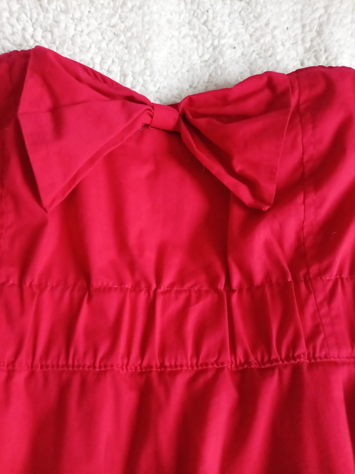 Vestido rojo palabra de honor con lazo - Bershka - Talla L – Bershka – taille L / 40 / 12 2
