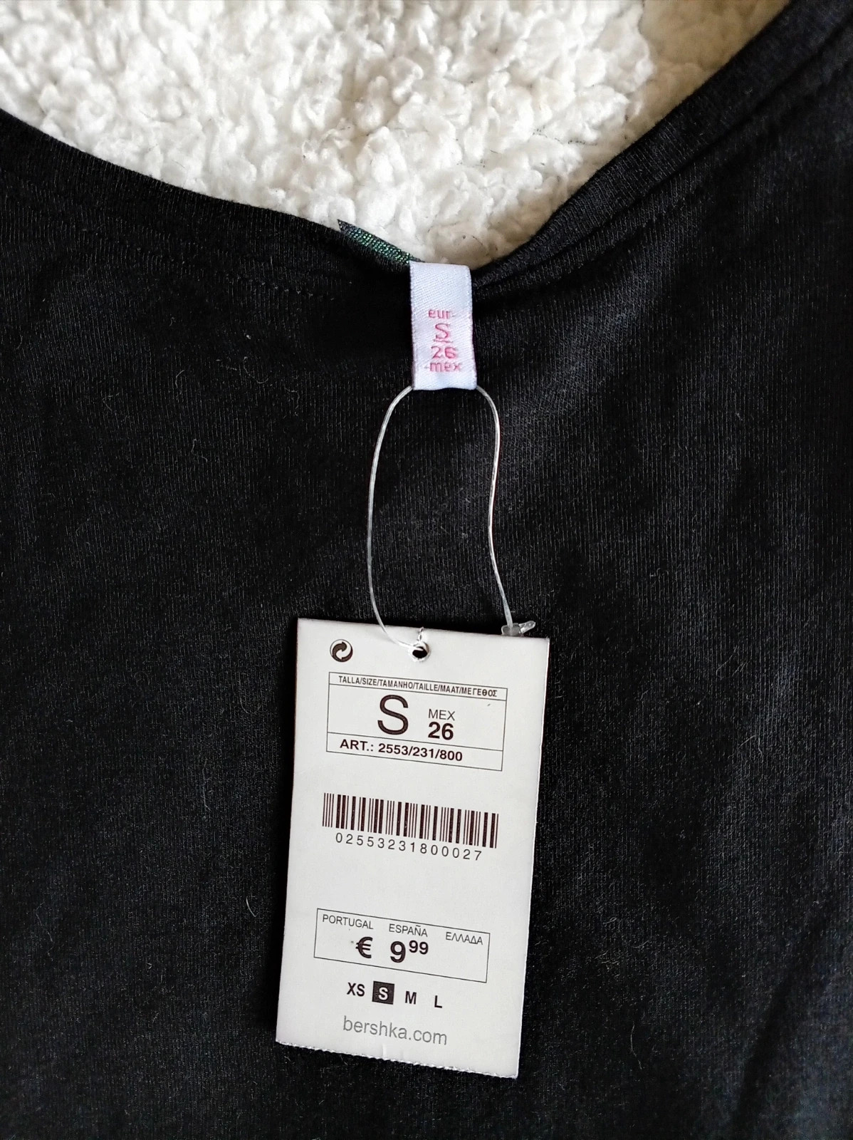 Camiseta negra nueva S con lazo atras – Bershka – taille S / 36 / 8 2