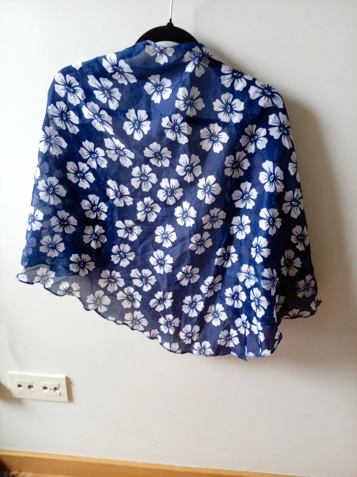 Pañuelo Azul Flores Fular • Foulard Bleu Fleurs • Floral Scarf Blue – Made In Spain 4