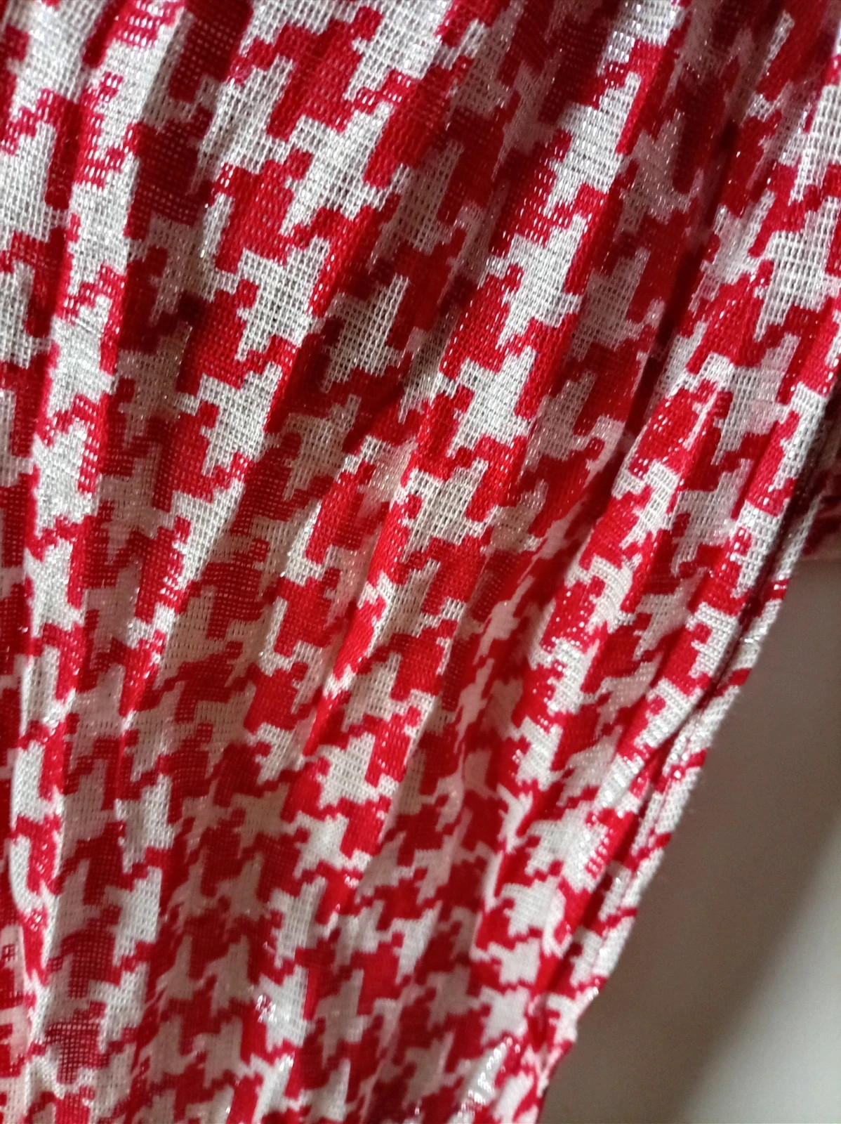 Fular Pata de Gallo Rojo Brillos Plata Foulard Pied de Poule Rouge Argent Houndstooth Scarf Lurex – Accessorize 4