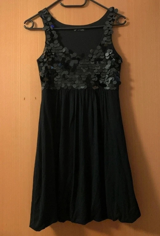 Vestido cuerpo de lentejuelas