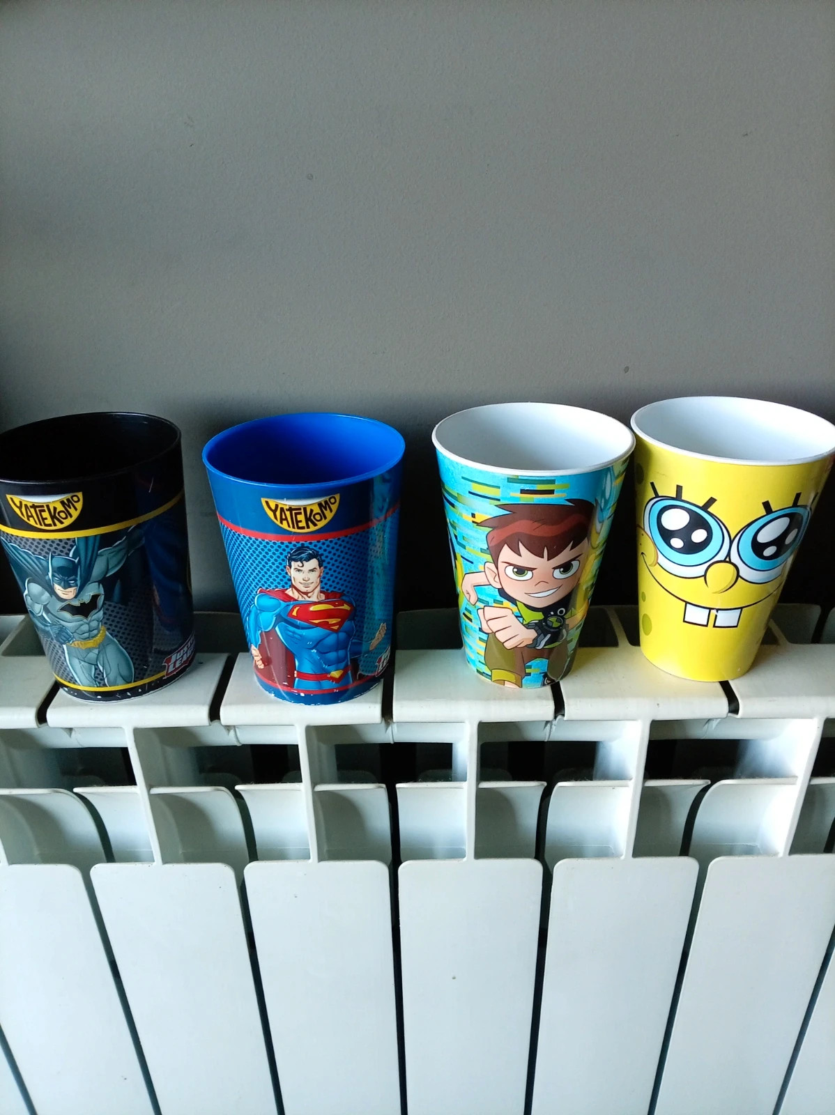 4 vasos plástico super heroes