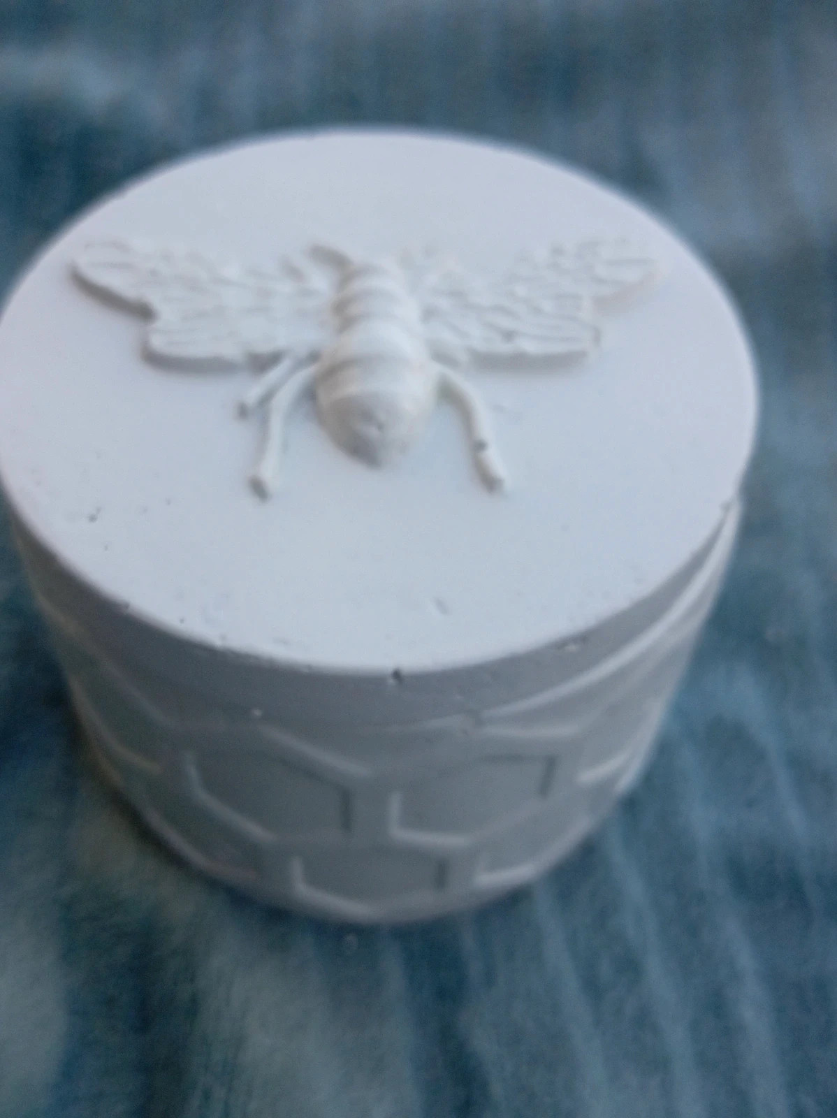 Caja abeja multiusos – Mano 5