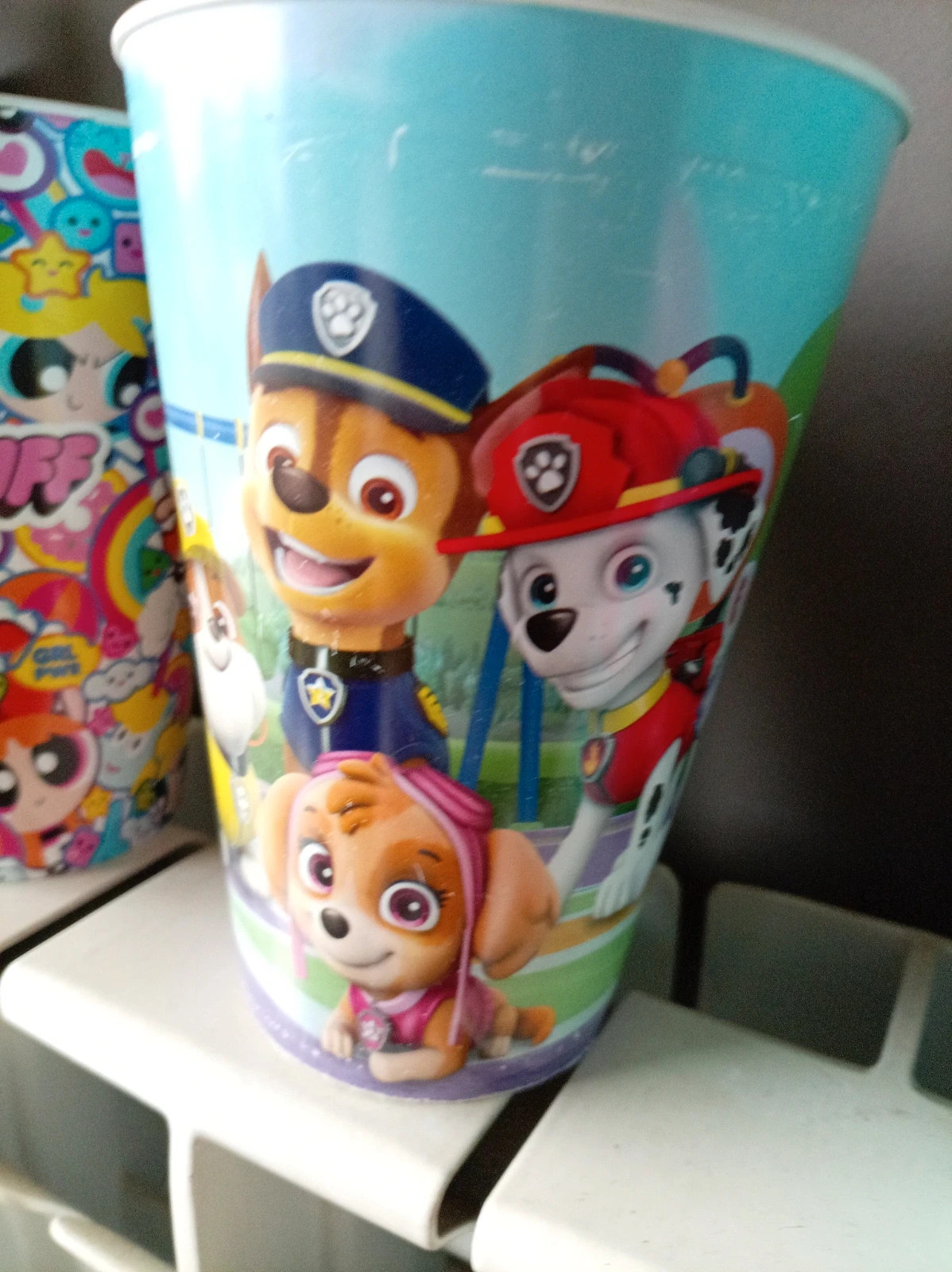 4 vasos plástico con motivos infantiles – Fosters 3