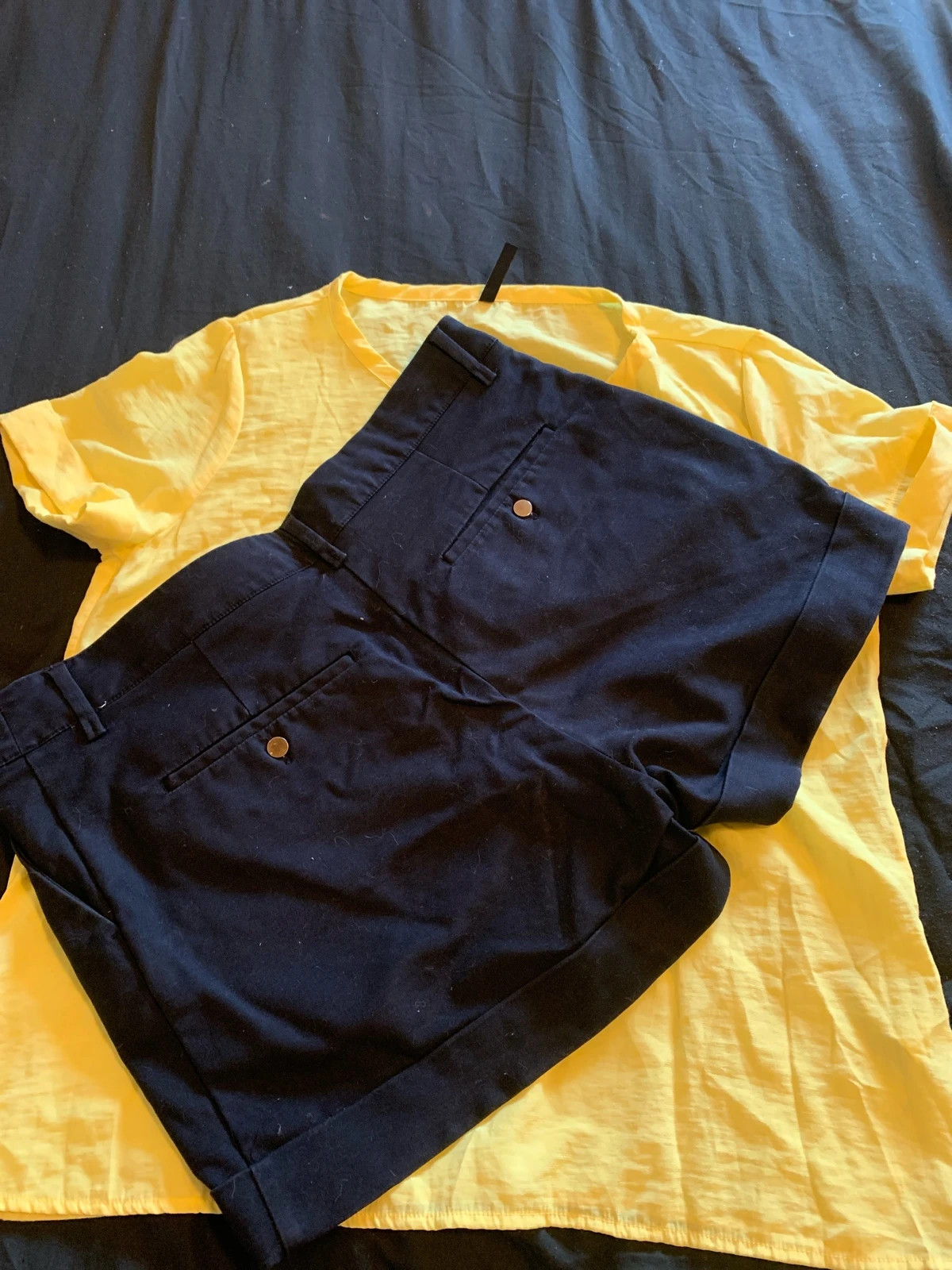 Conjunto pantalón corto y camiseta amarilla – H&M – taille L / 40 / 12 3