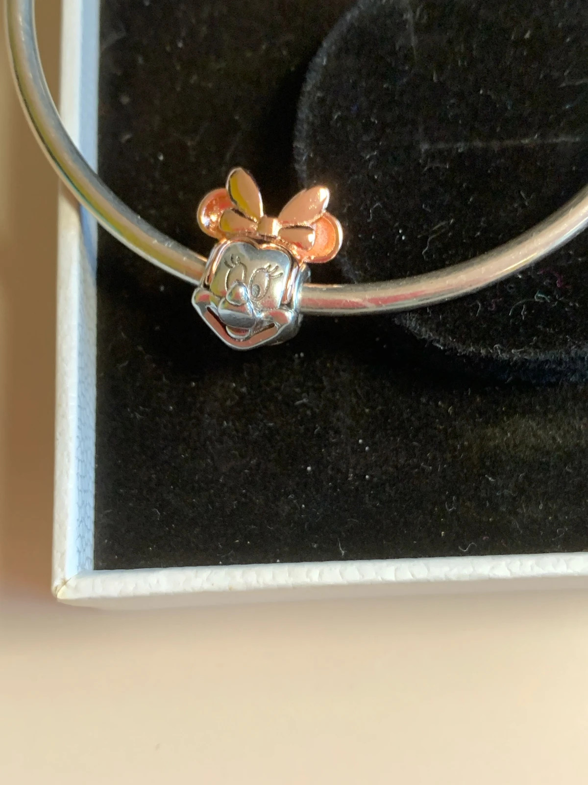 Charm Pandora Minnie + caja original