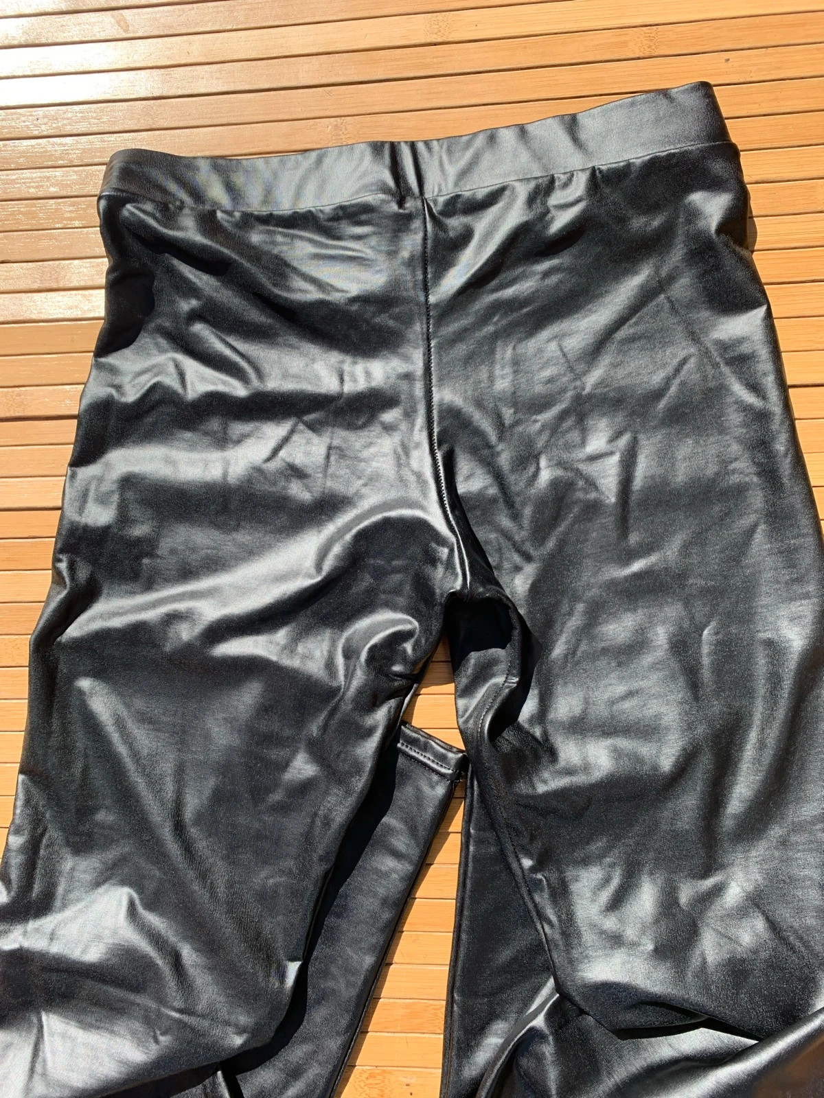 Pantalón tipo cuero – taille S / 36 / 8 3