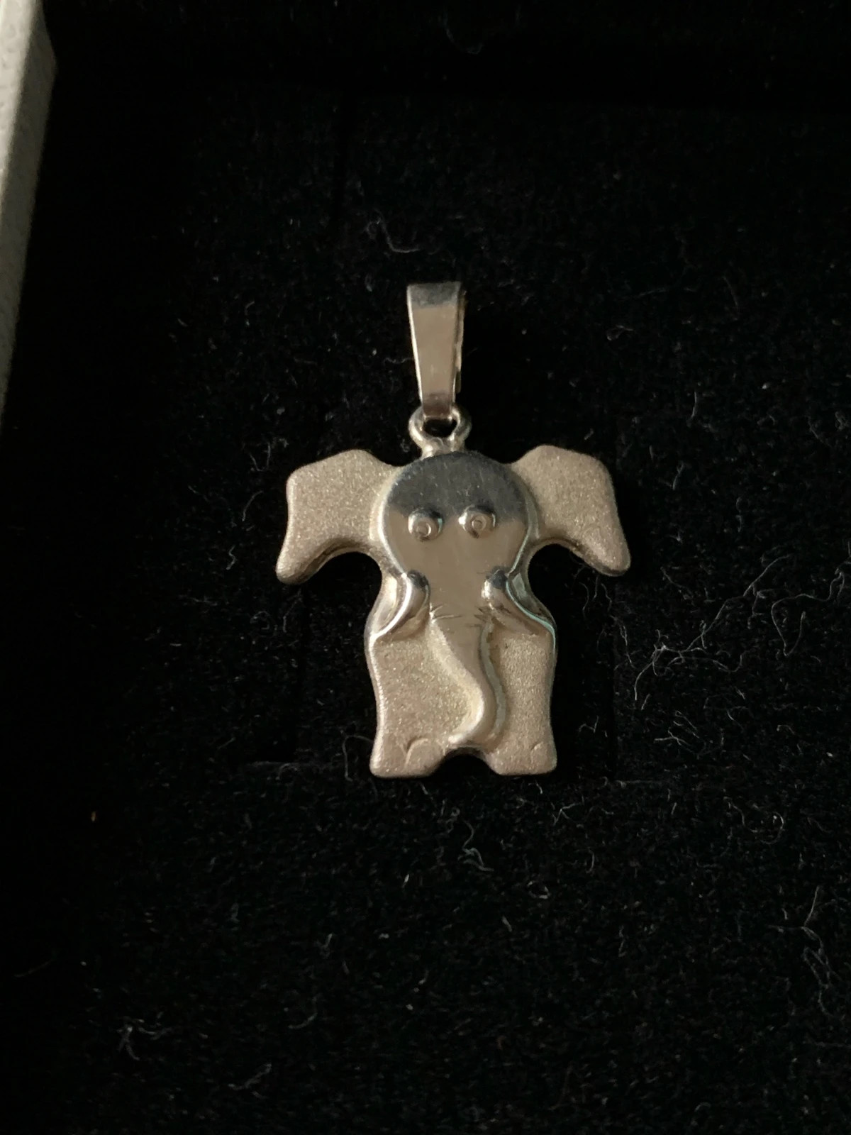Colgante plata elefante
