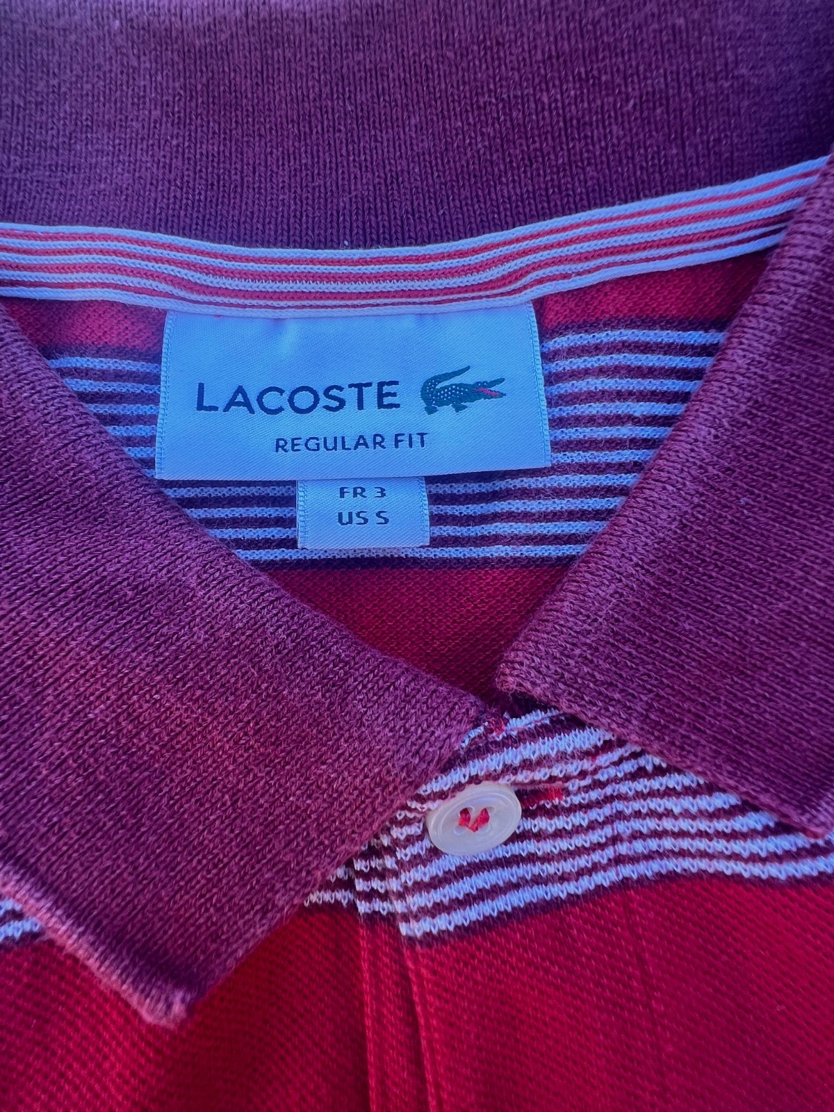 Polo rayé Lacoste rouge et bordeaux – Lacoste – taille S 5