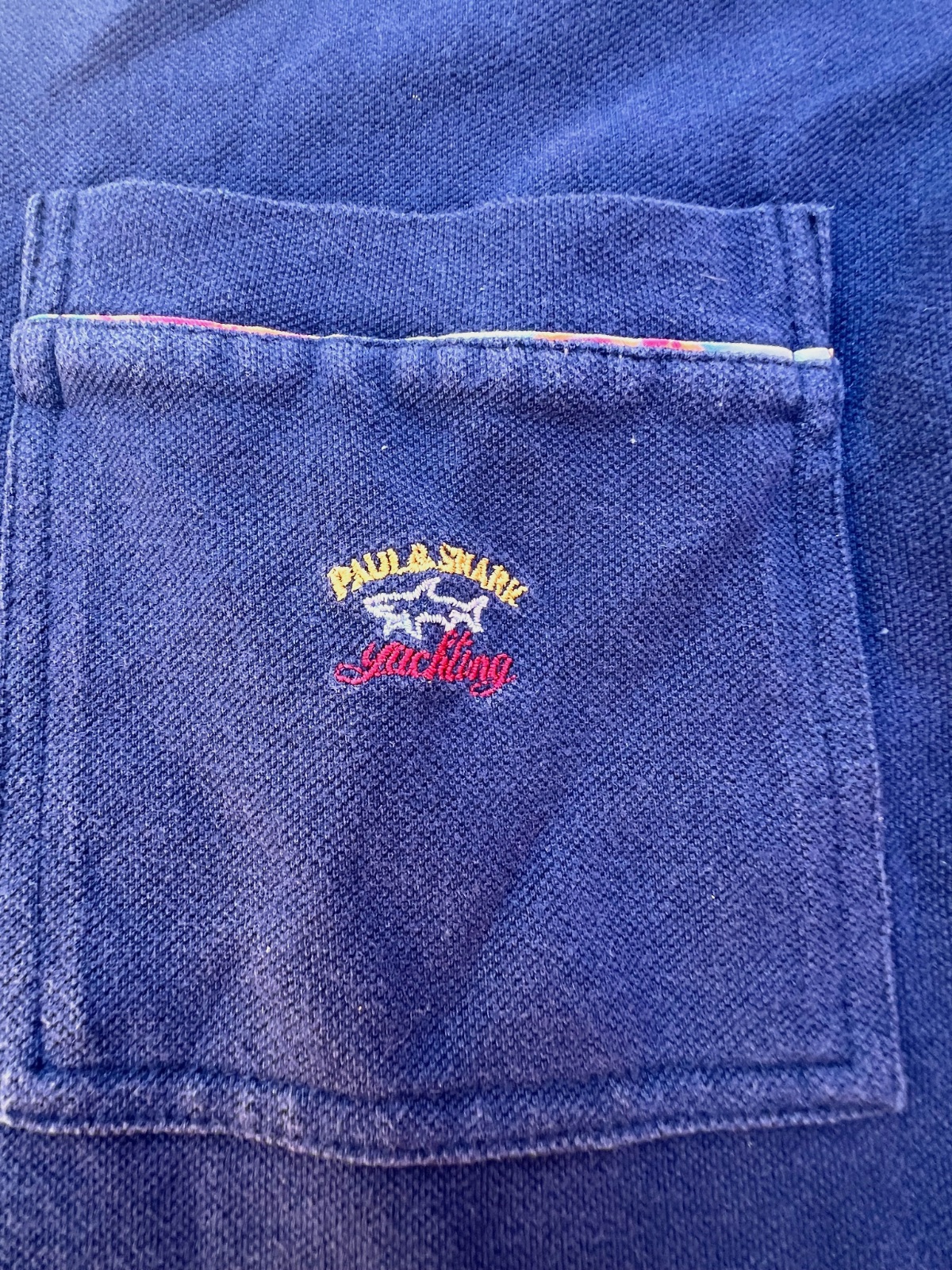 Polo Paul & Shark bleu marine à détails floraux – Paul & Shark – taille L 2